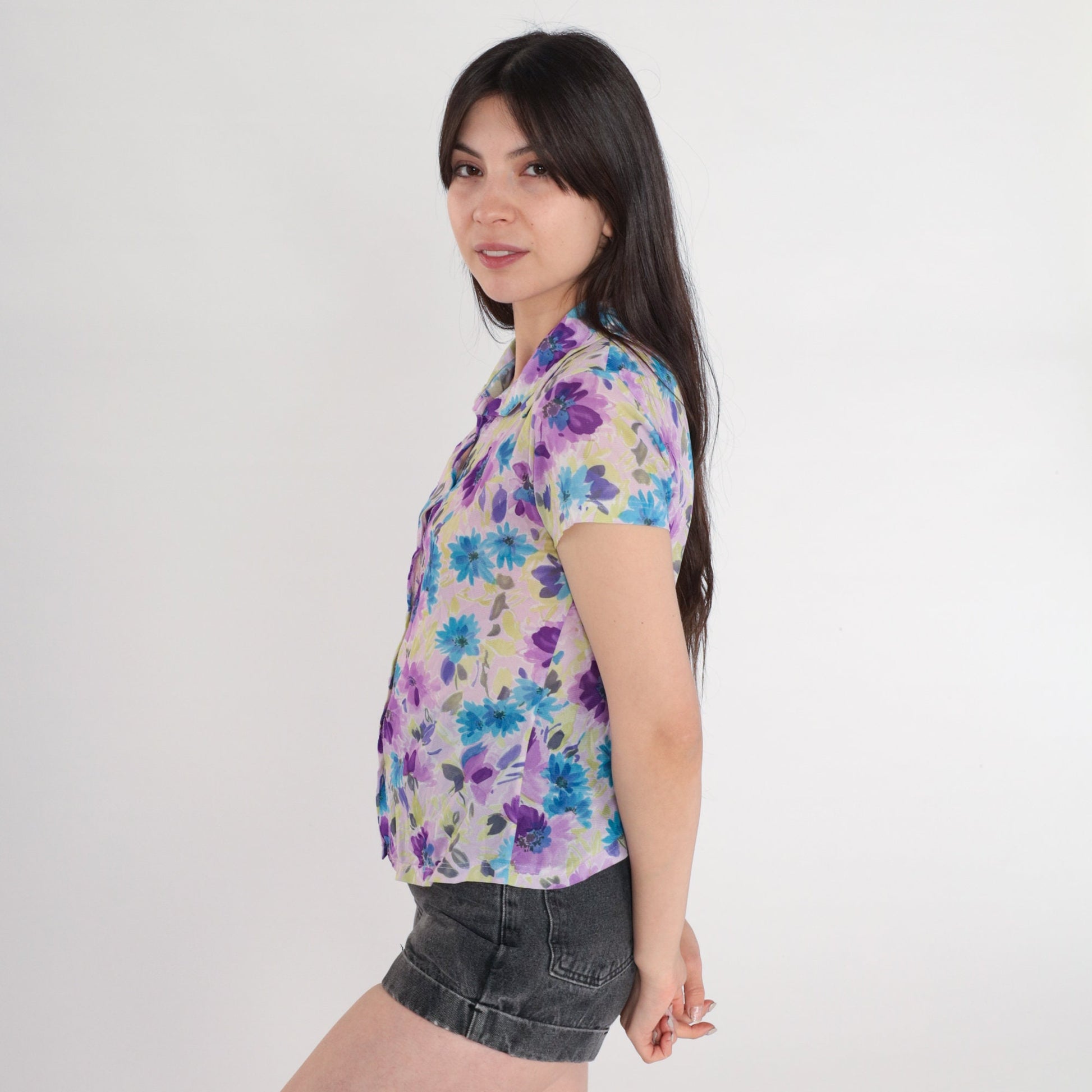 90s Floral Button Up Blouse Lavender Purple Watercolor Print Short Sleeve Small