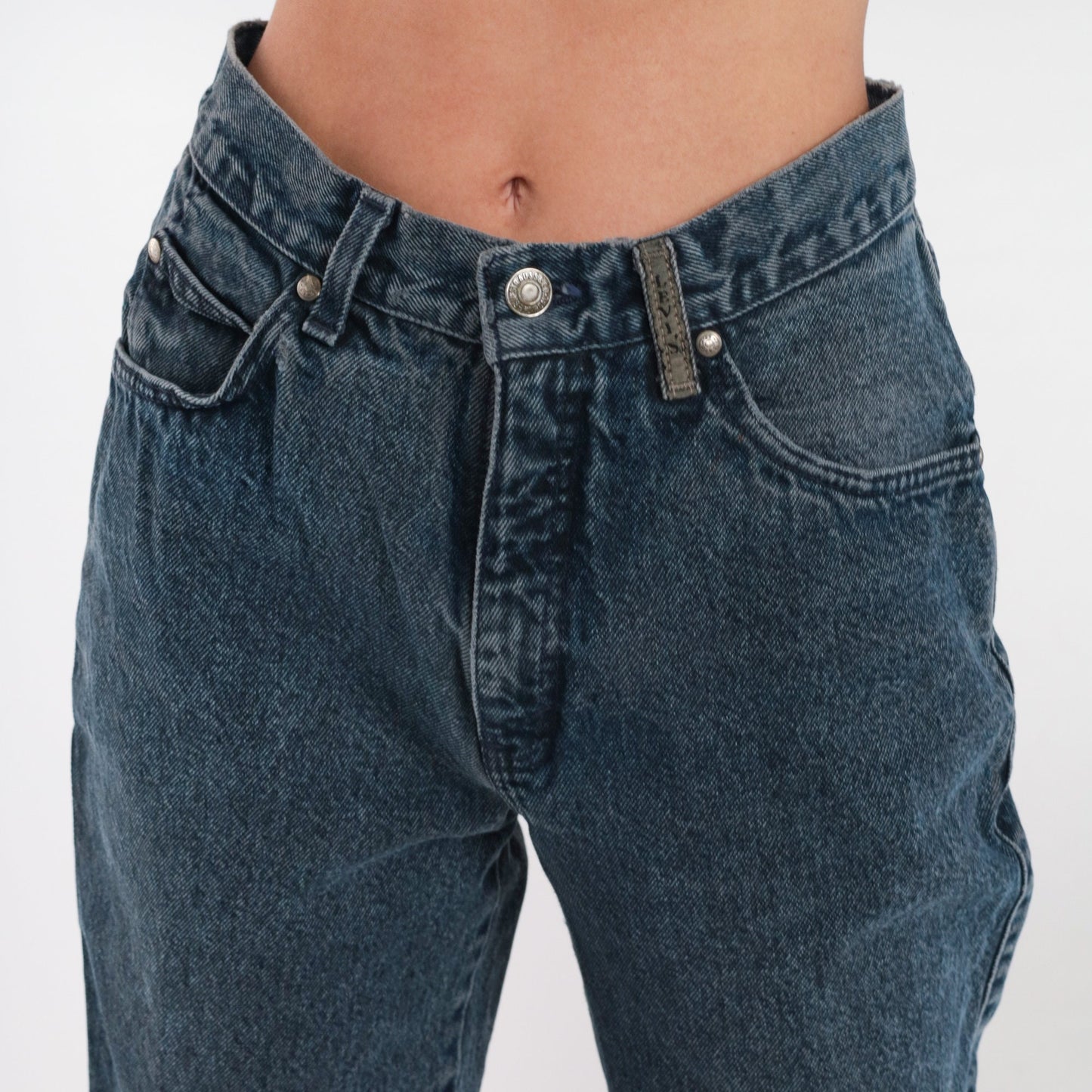 90s Levi's Dark Grey High-Waisted Tapered Jeans Small S