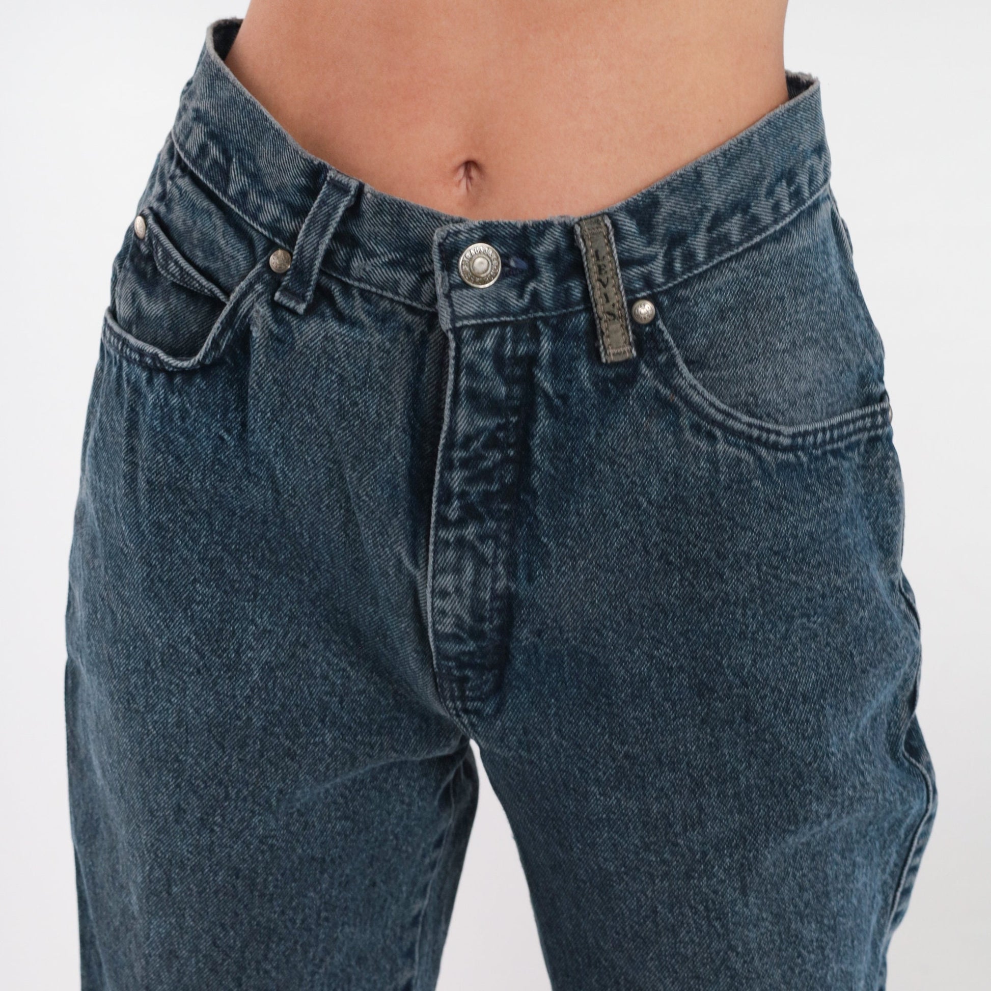 90s Levi's Dark Grey High-Waisted Tapered Jeans Small S