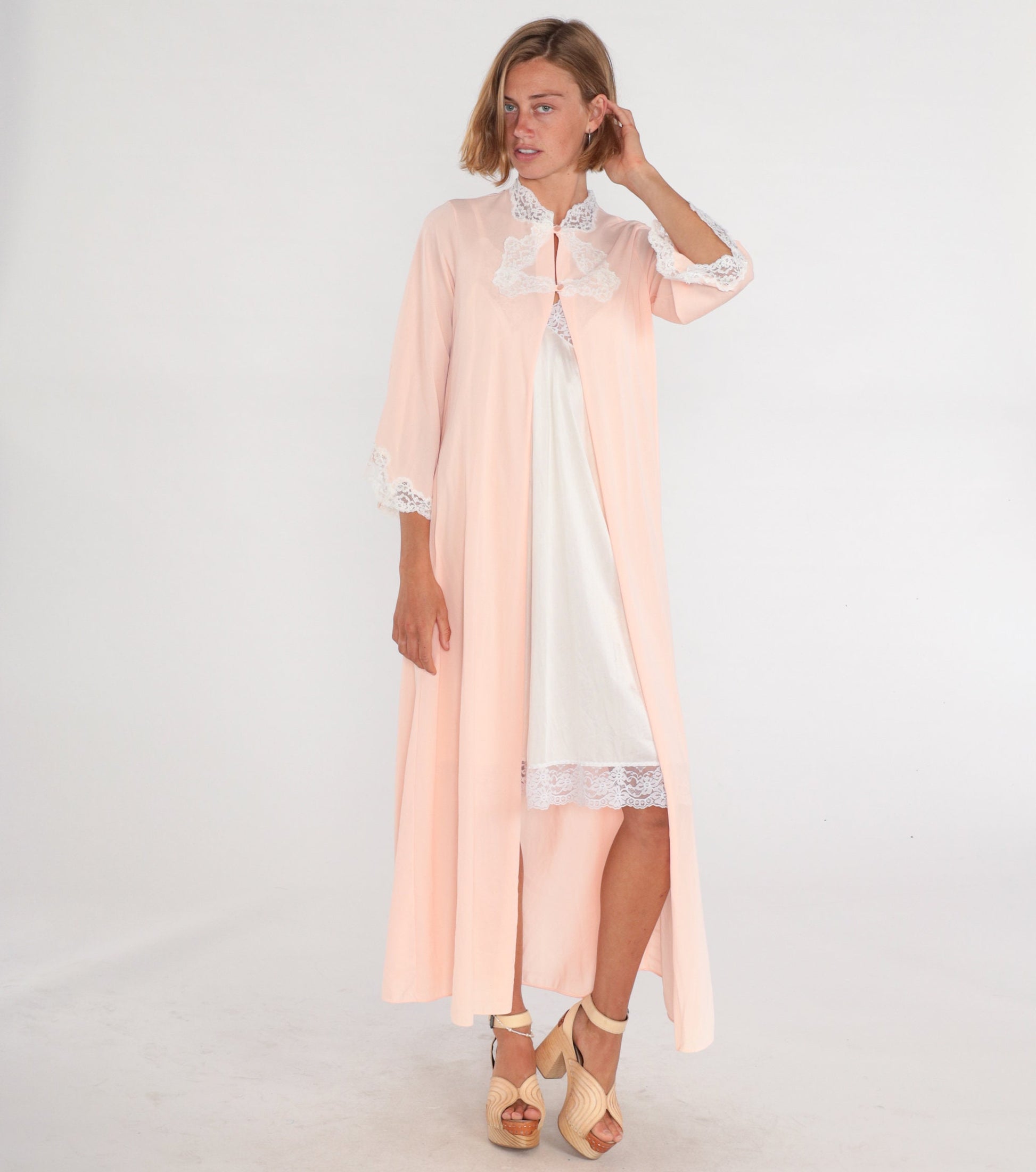 70s Pink Lace Trim Pajama Robe Maxi Button Front Nightgown Small Medium