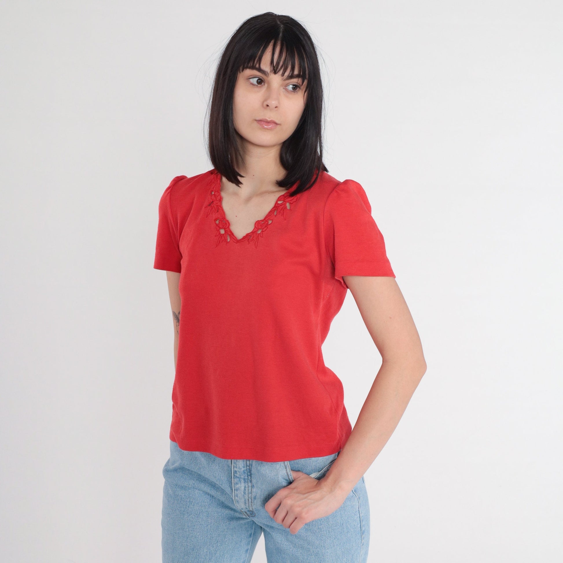 90s Red Floral Cutwork Blouse Puff Sleeve V-Neck Medium