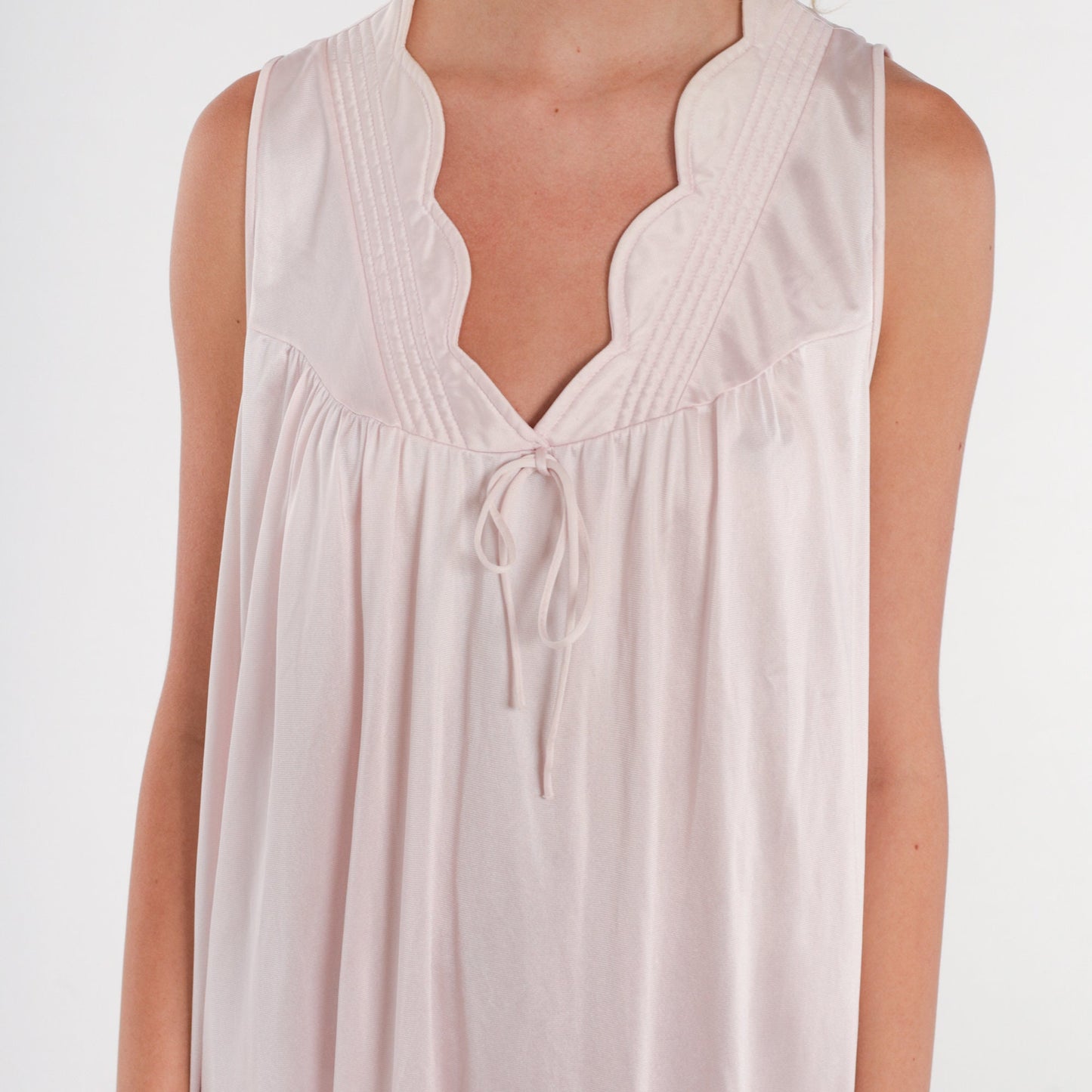 70s Baby Pink Slip Dress Maxi Nightgown Scalloped V-Neck Sleeveless Medium