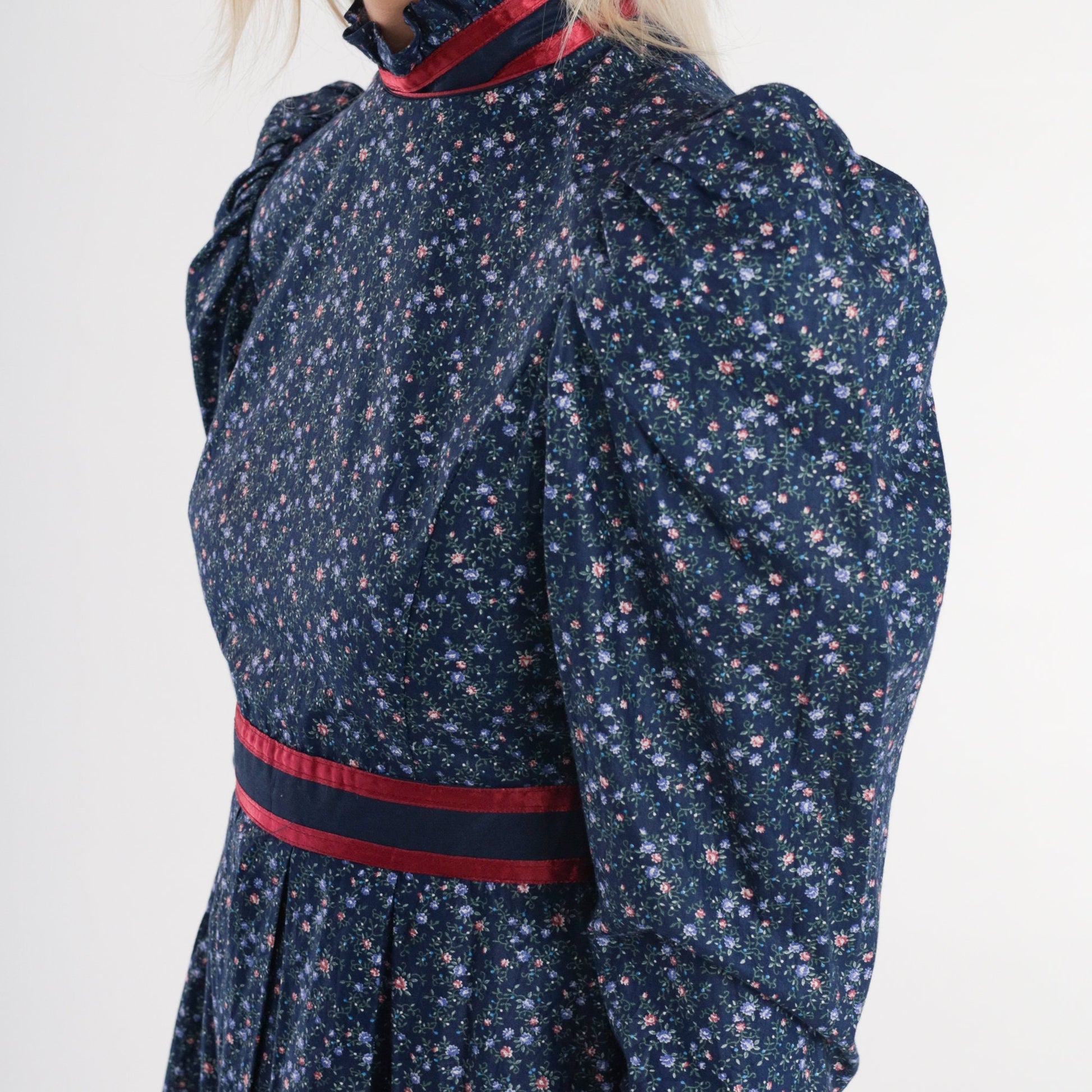 70s Blue Calico Floral Mini Dress Puff Sleeve High Neck Ruffled Babydoll XXS