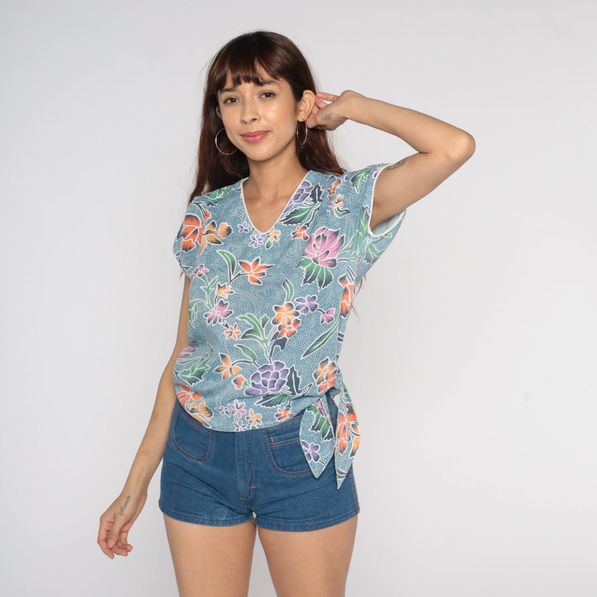 80s Blue Floral Cap Sleeve Blouse Tie Waist V Neck Medium