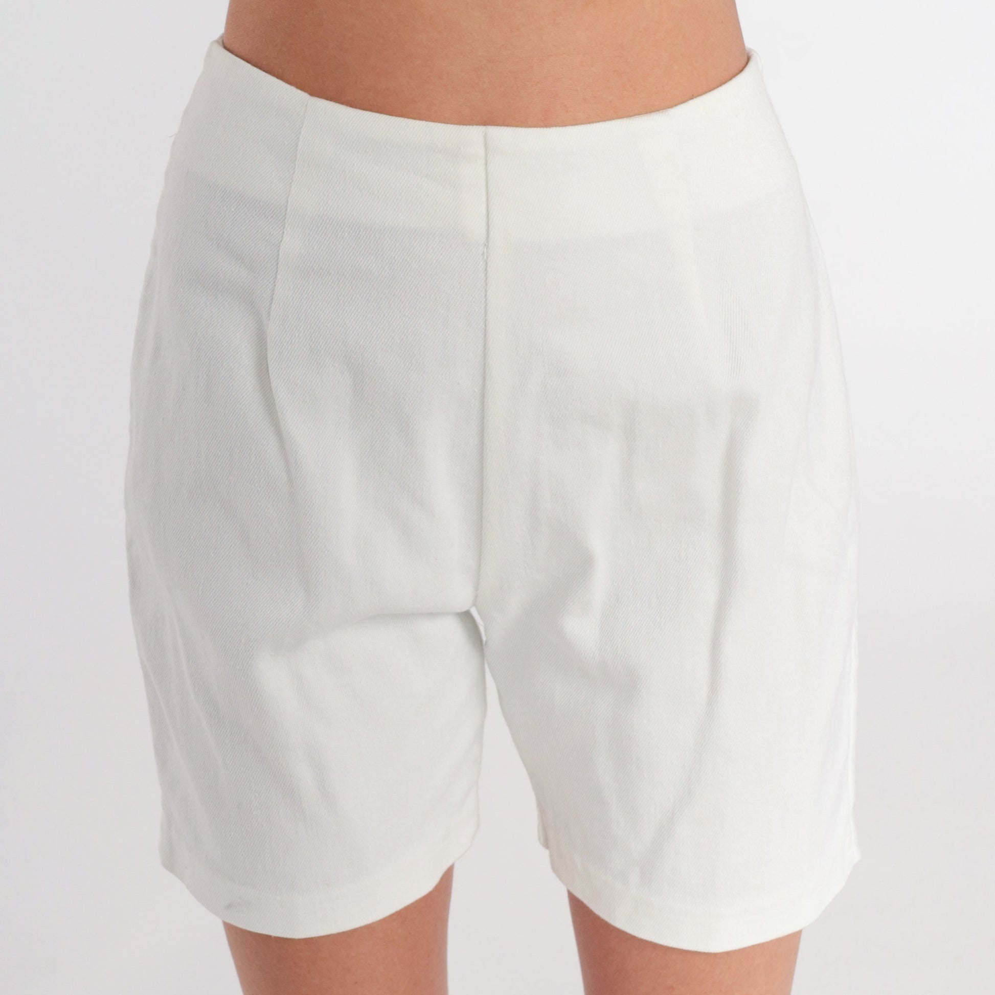 70s White Cotton High-Waist Bermuda Shorts Rear Zipper Extra Small