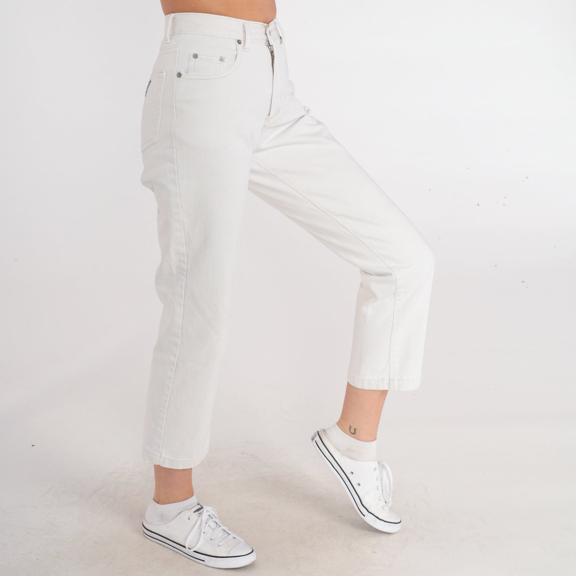 90s Guess White Denim Mom Jeans Mid Rise Slim Tapered 2XS