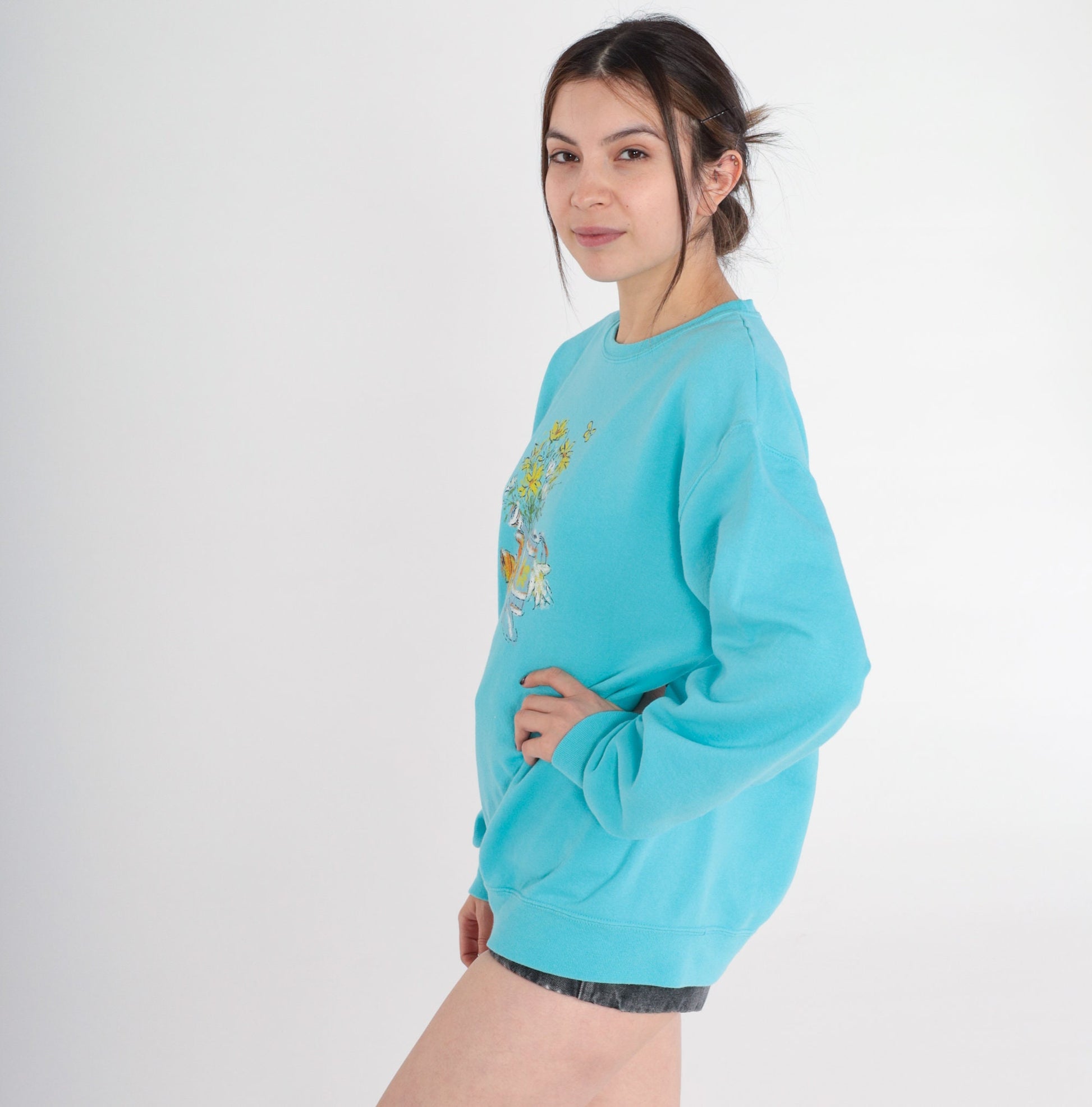 90s Blue Floral Garden Sweatshirt Butterfly Graphic Crewneck Medium M