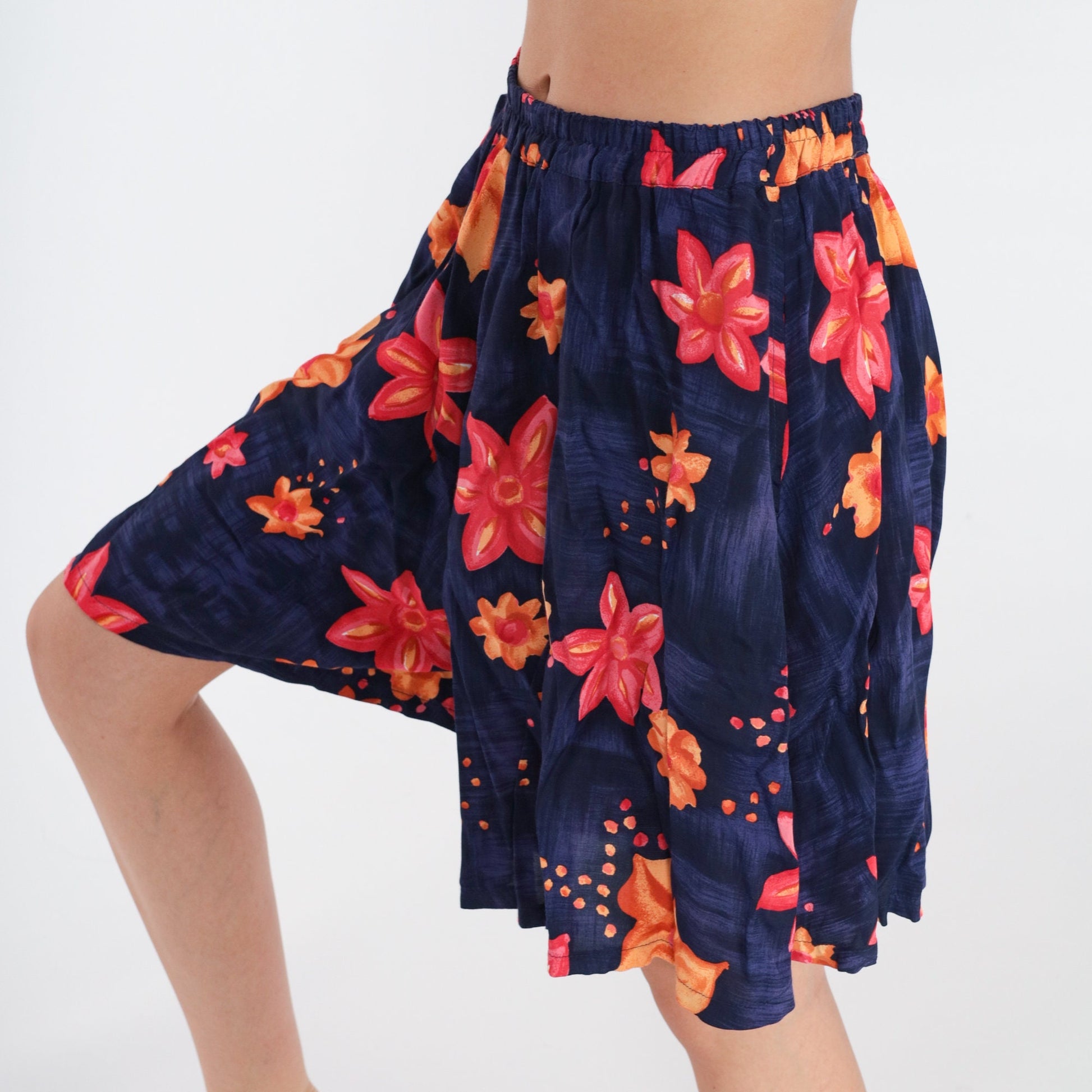 90s Tropical Floral High-Waisted Shorts Wide Leg Purple Print Small