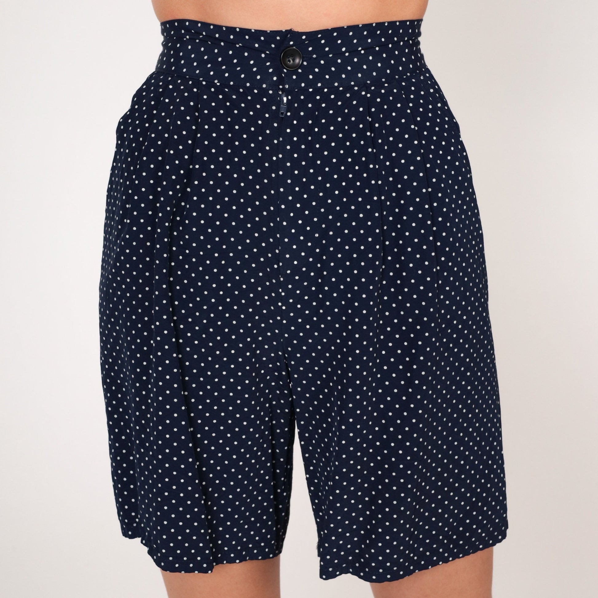 90s Navy Polka Dot High-Waisted Pleated Bermuda Shorts XXS