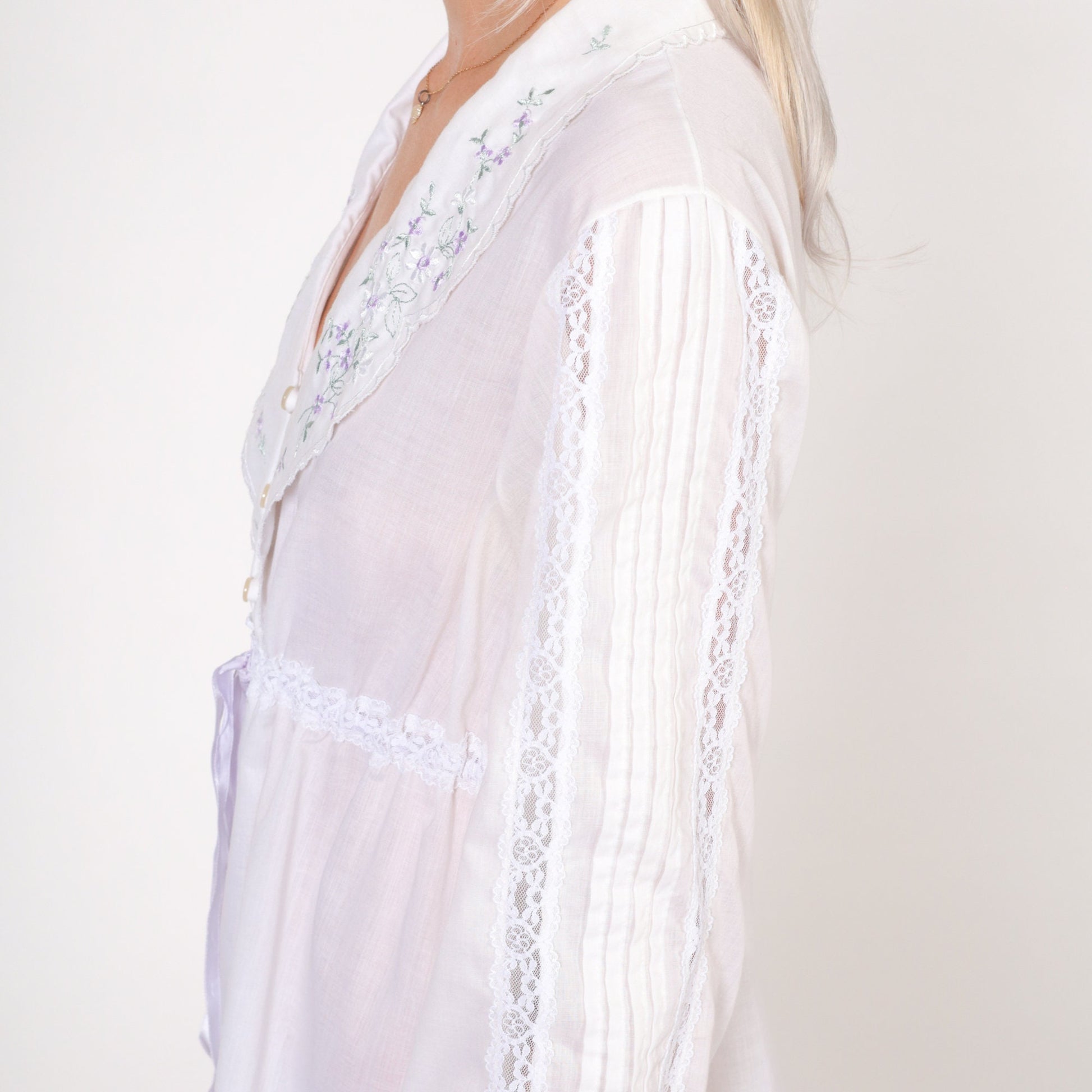 70s White Babydoll Robe Floral Embroidered Mini Dress Long Sleeve Extra Small XS