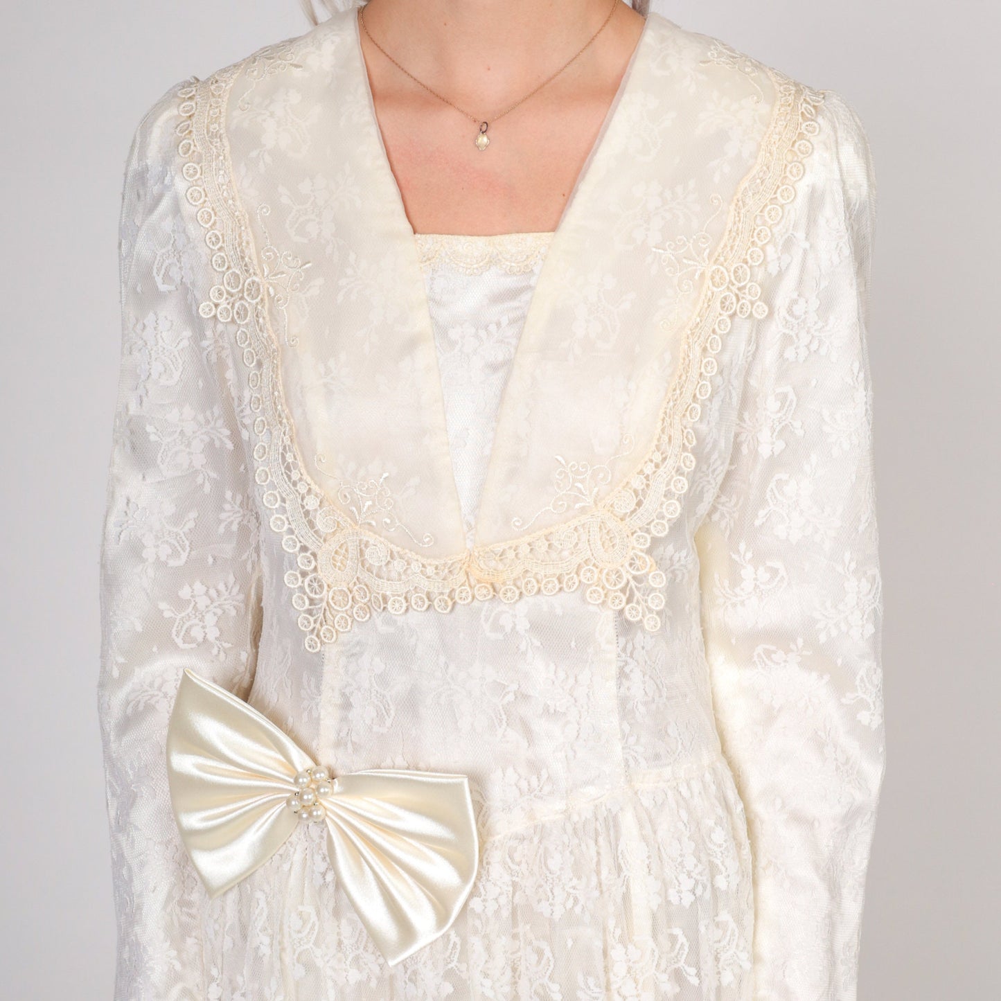 Gunne Sax 80s Cream Lace Midi Dress Pearl Beaded Bow Puff Sleeve Small