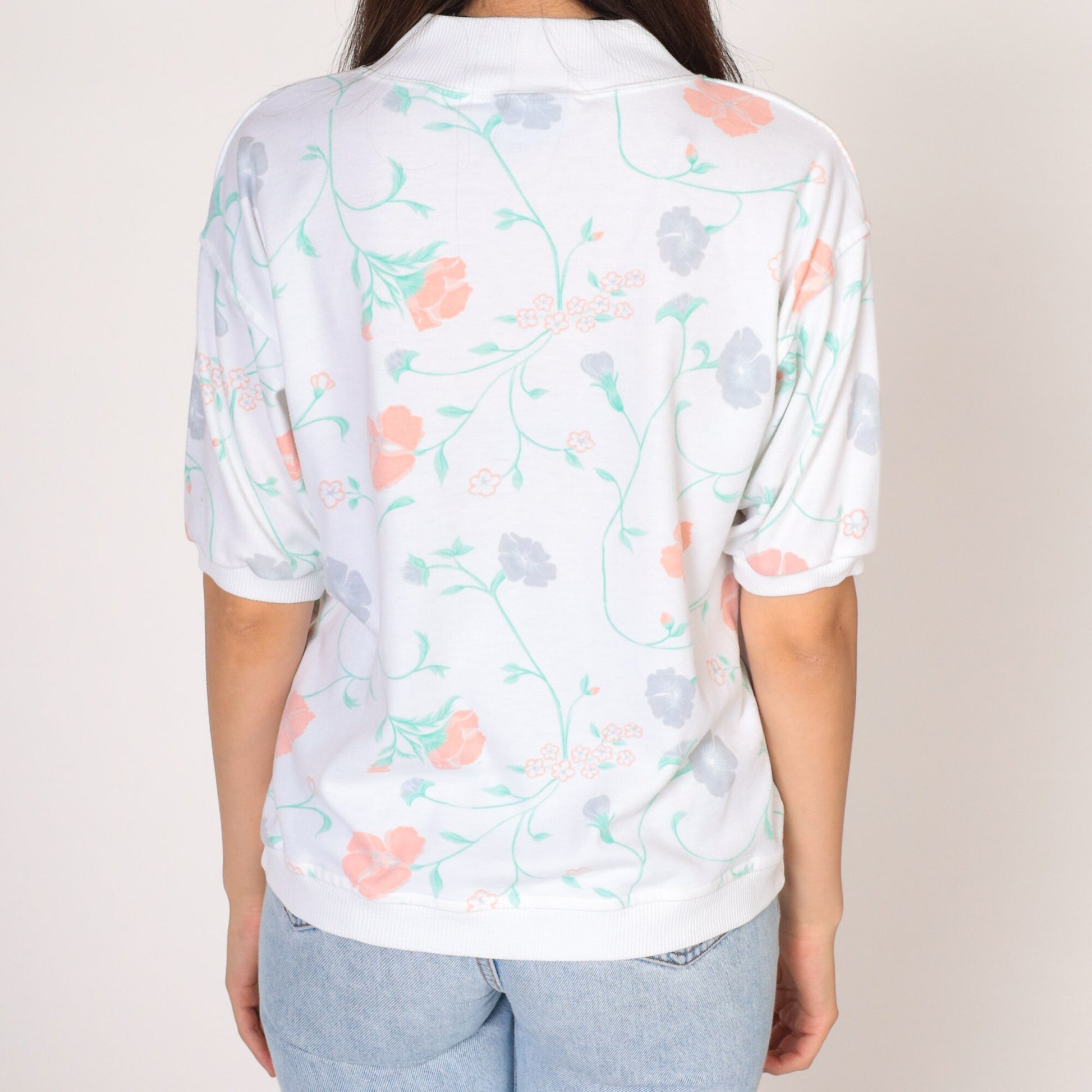 90s Floral White Shirt Chest Pocket Notched Neck Tee Small S