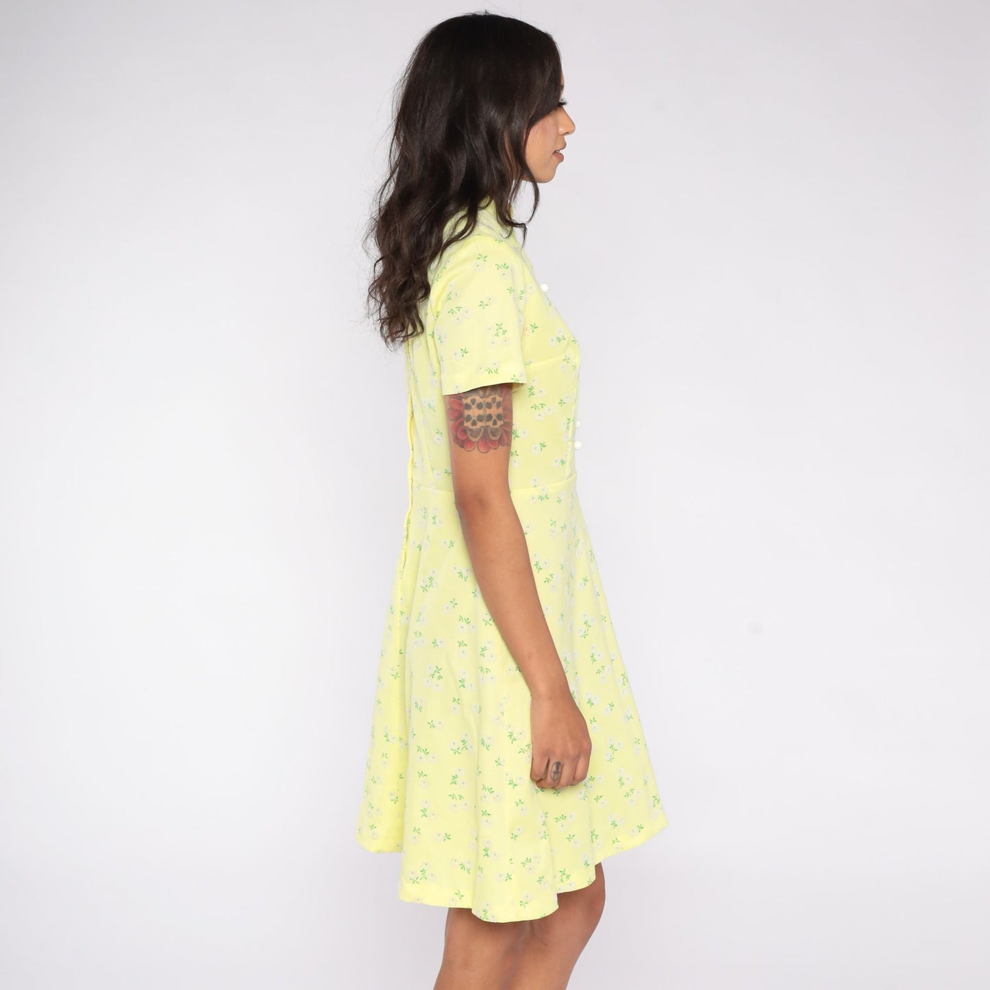 1970s Yellow Floral Mini Dress High Waisted Short Sleeve Mandarin Collar Small