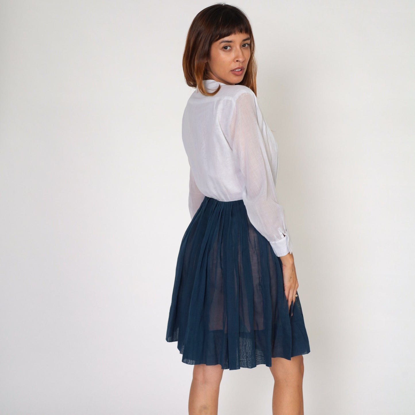 60s White Navy Shirtwaist Mini Dress Pointed Collar Long Sleeve Small
