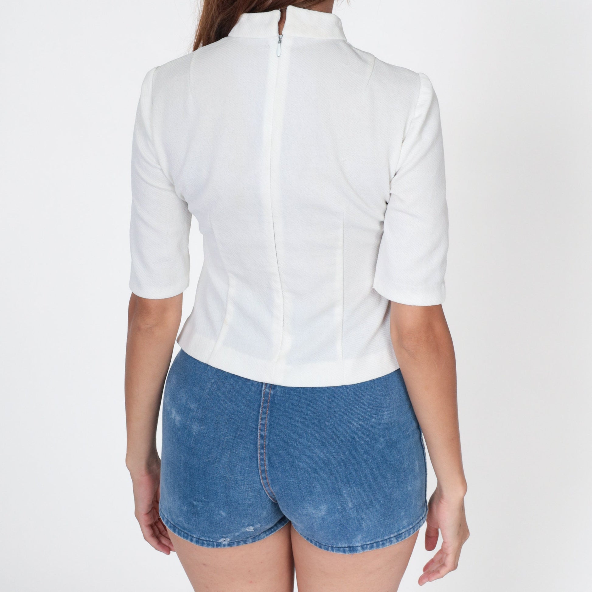 70s White Mock Neck Half-Sleeve Blouse Rear Zipper Small