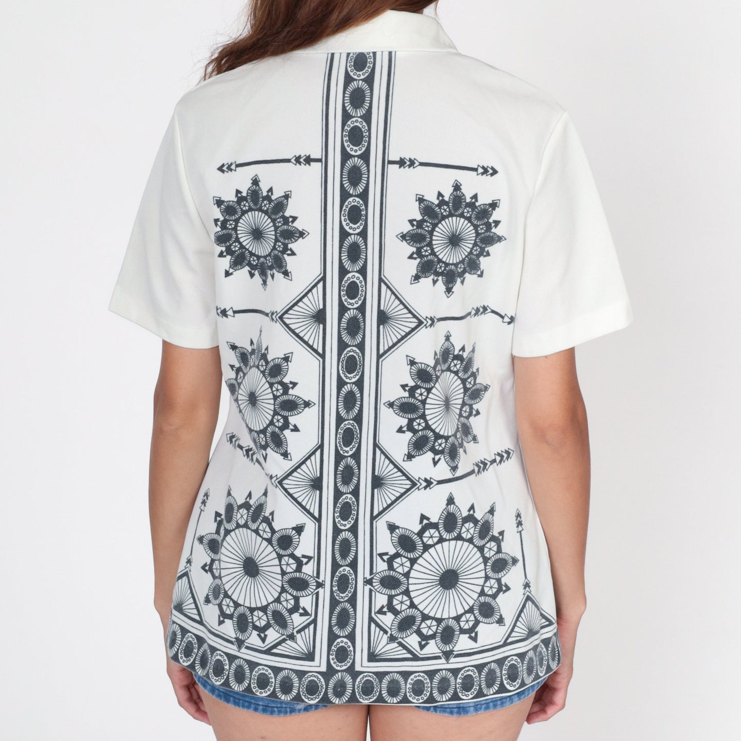 70s Geometric Mandala White Button-Up Blouse Short Sleeve Medium