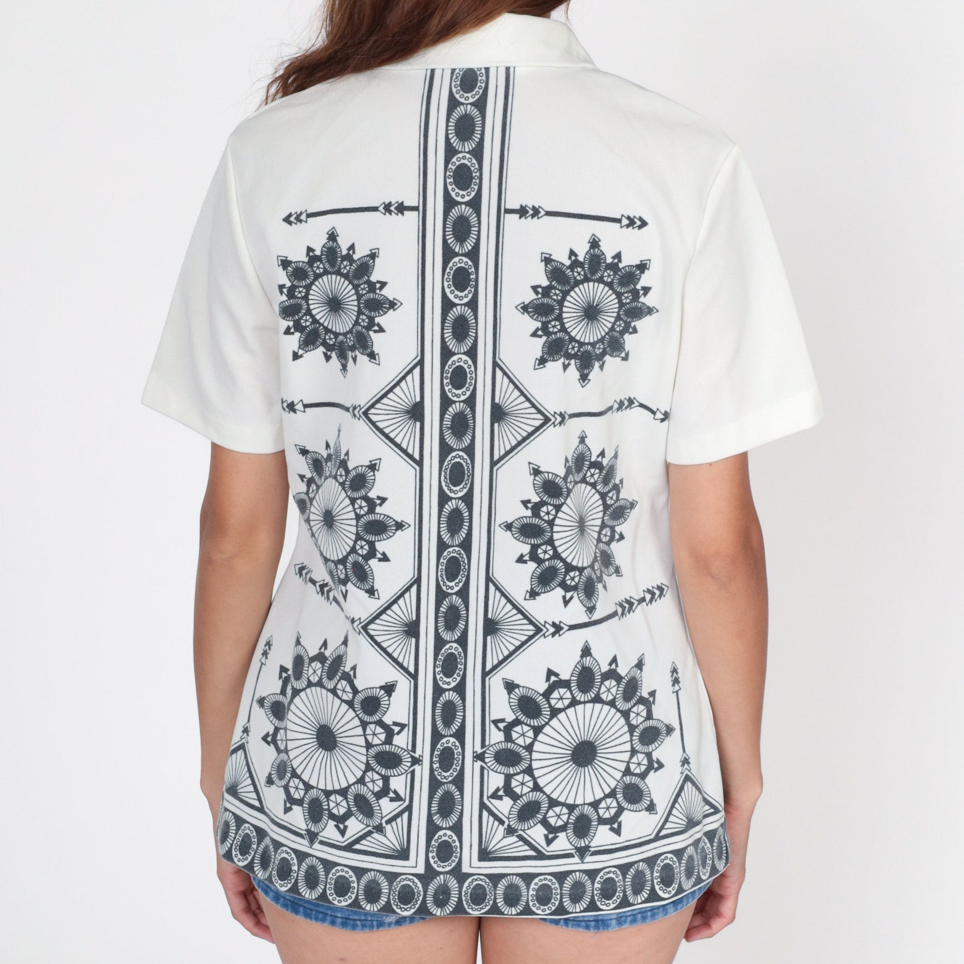 70s Geometric Mandala White Button-Up Blouse Short Sleeve Medium