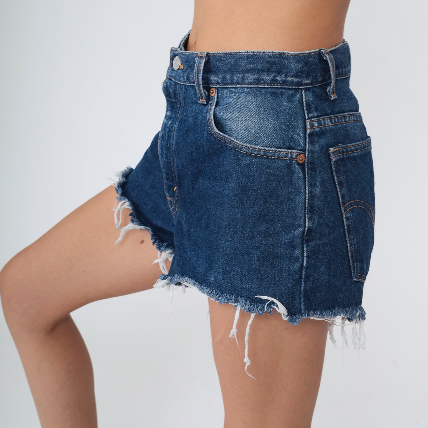 Levi's 550 80s Dark Wash Denim Shorts High Rise Frayed Hem Small