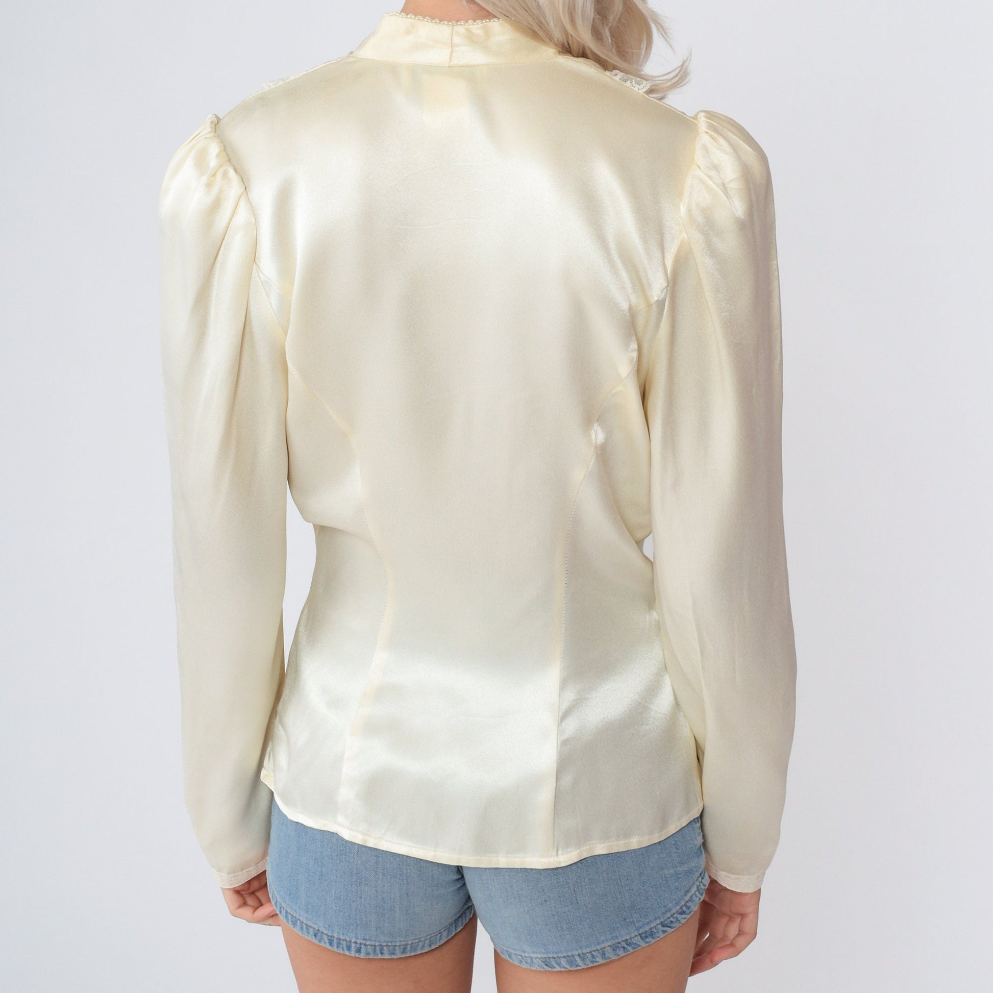 Gunne Sax 70s Cream Satin Blouse Pearl Beaded V-Neck Puff Sleeve Small