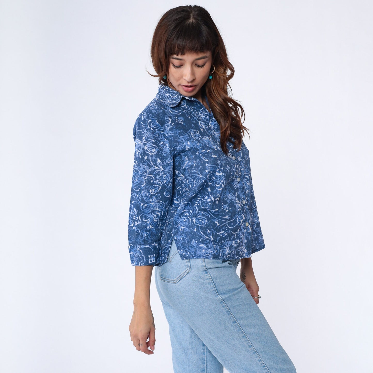 90s Blue Floral Batik Button-Up Blouse 3/4 Sleeve Shirt Medium