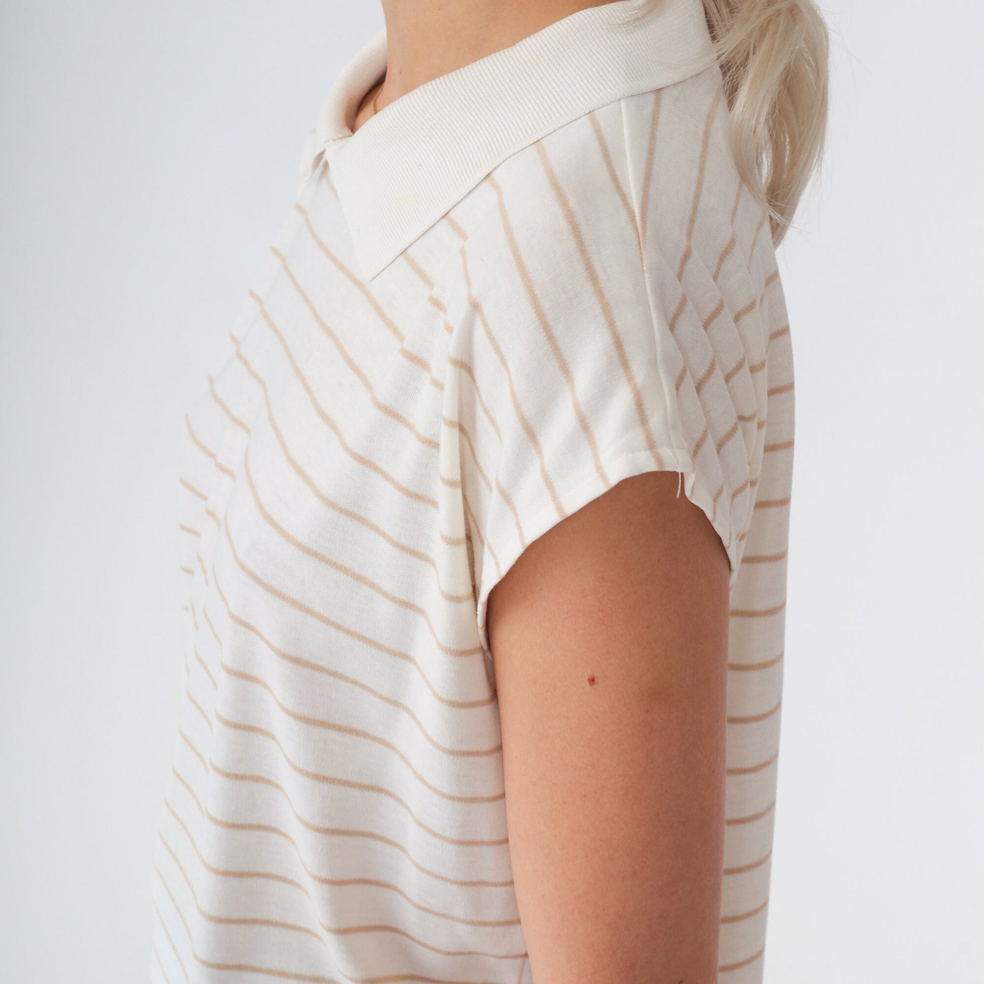90s Striped Collared Blouse White Tan Cap Sleeve Preppy Top Medium