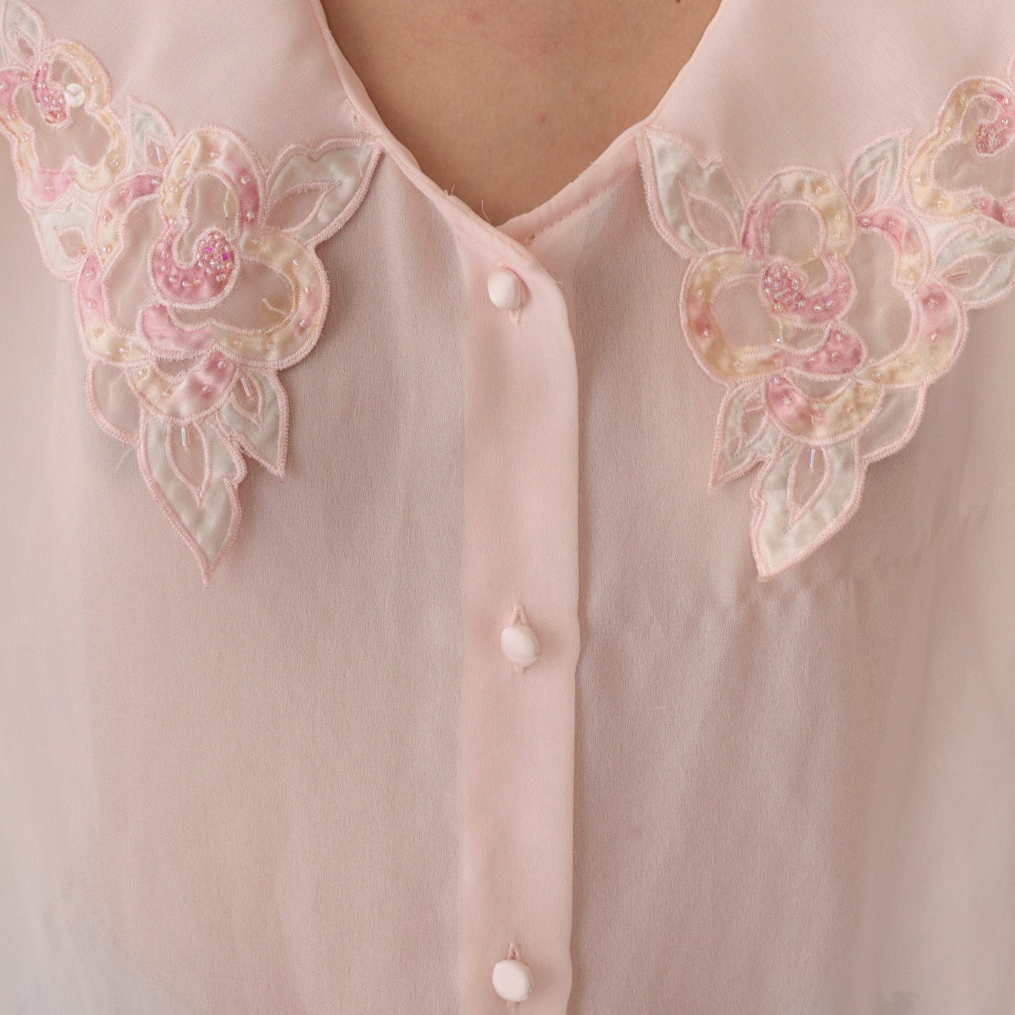 90s Pink Beaded Floral Scalloped Collar Button-Up Blouse Long Sleeve Extra Large XL