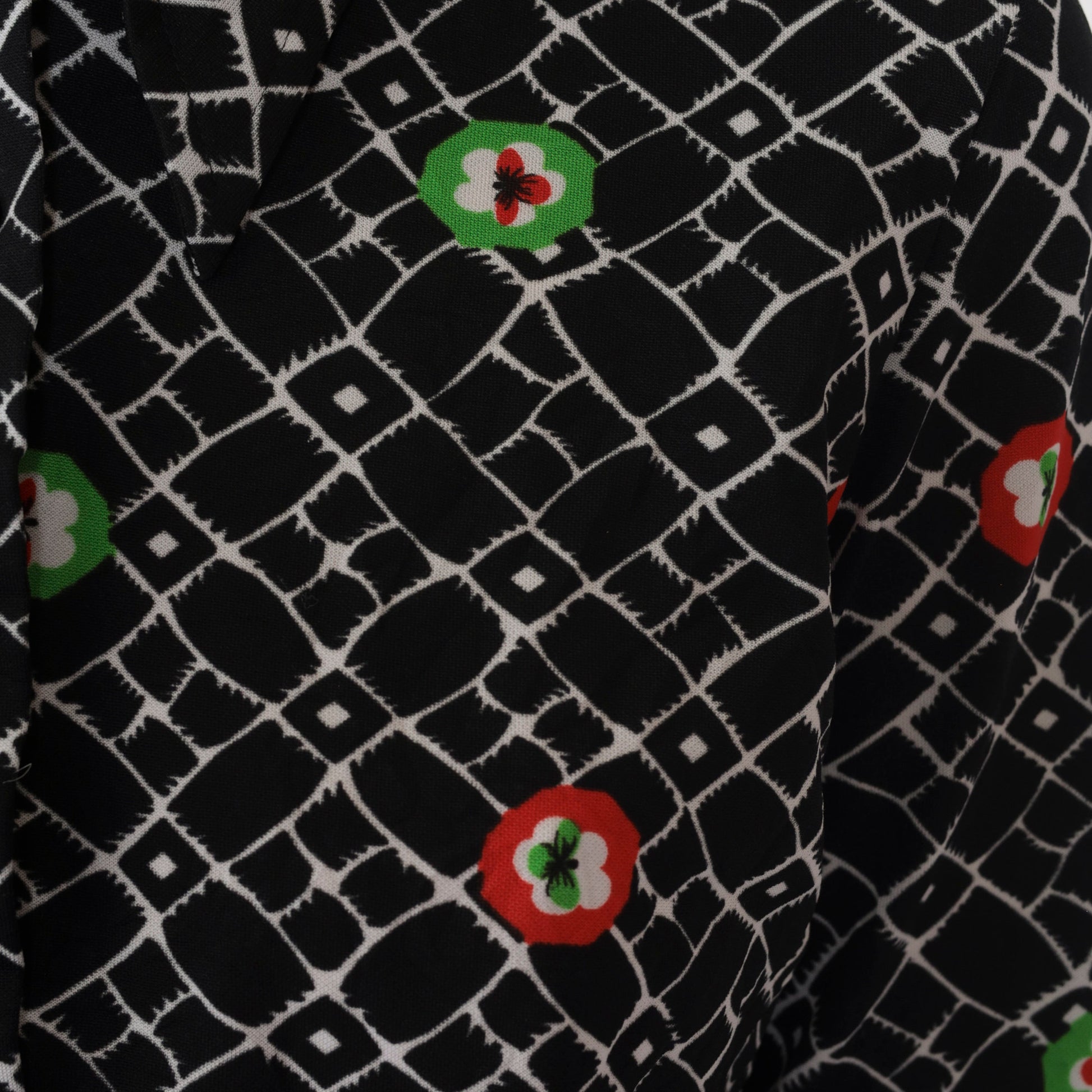 70s Checkered Floral Button-Up Blouse Black Dagger Collar Long Sleeve Small