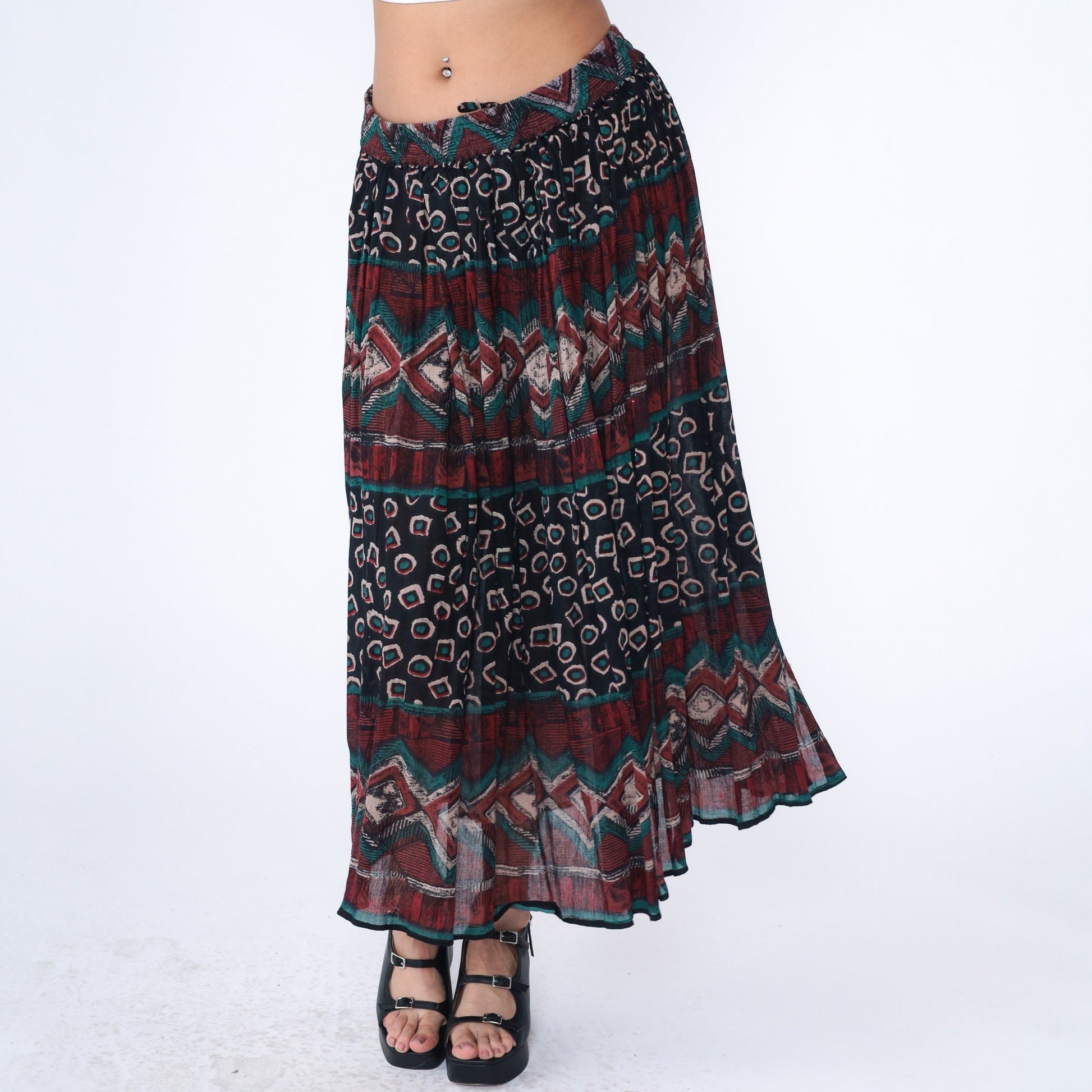 90s Geometric Broomstick Maxi Skirt Striped Red Black Green Medium Large