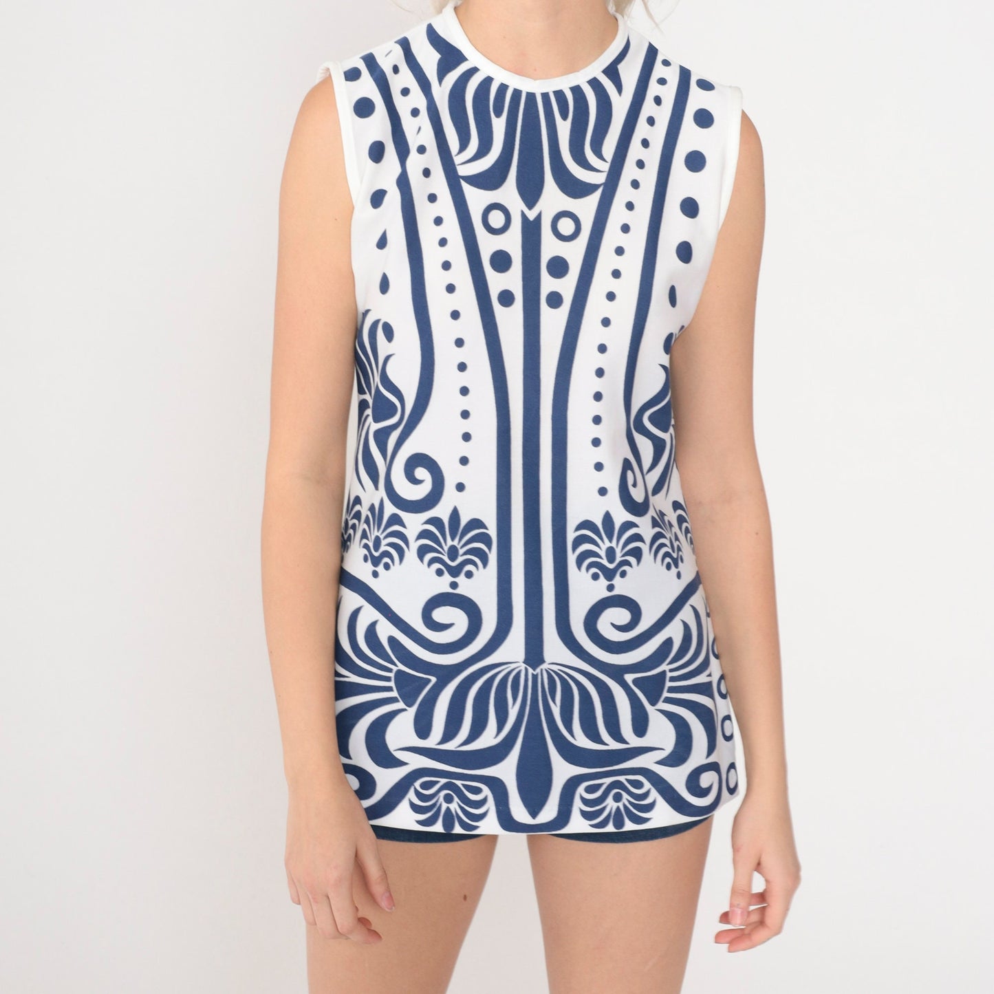 70s Geometric Tank Top White Navy Op Art Print Sleeveless Small