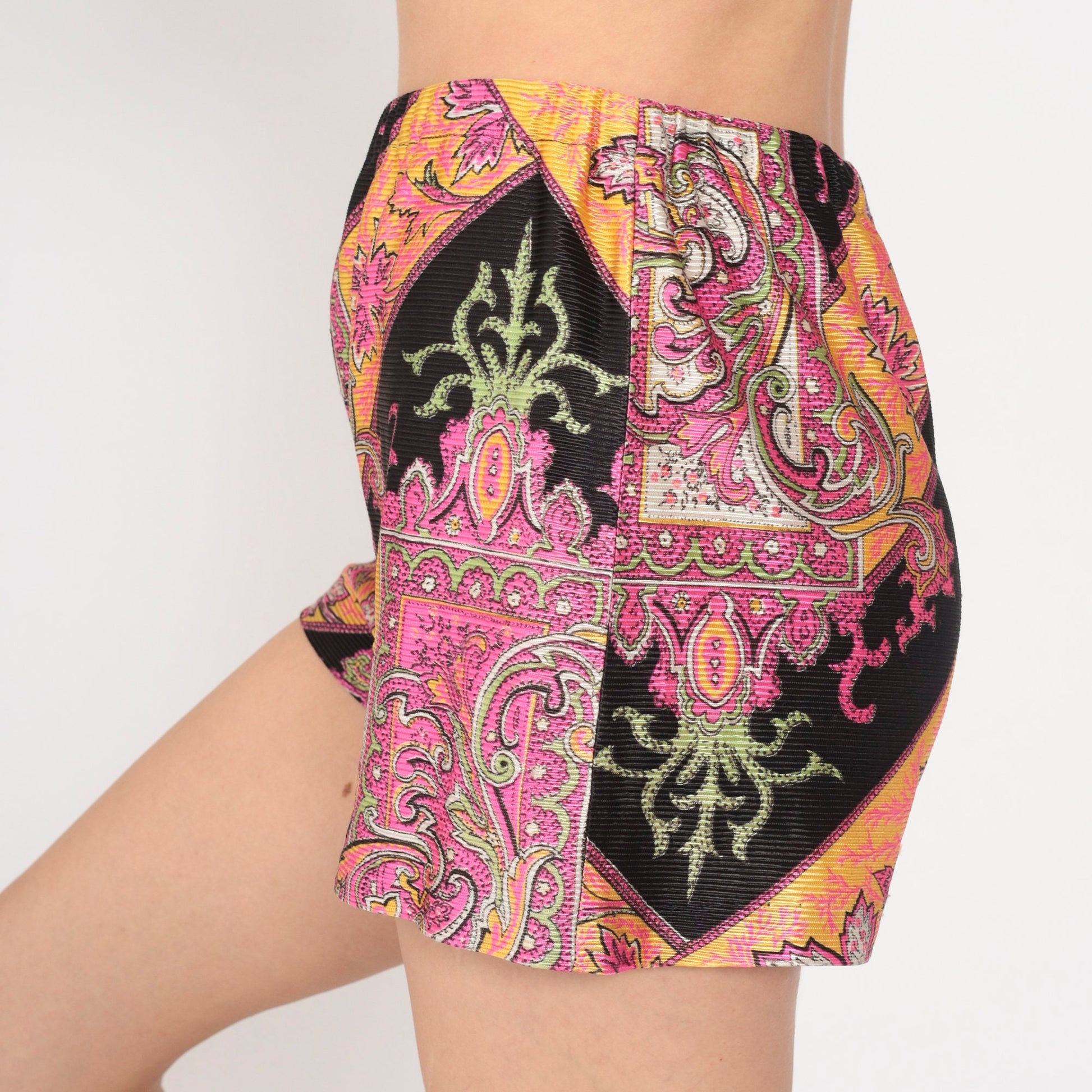 60s Psychedelic Leaf Print Shorts High Waist Neon Pink Black Extra Small