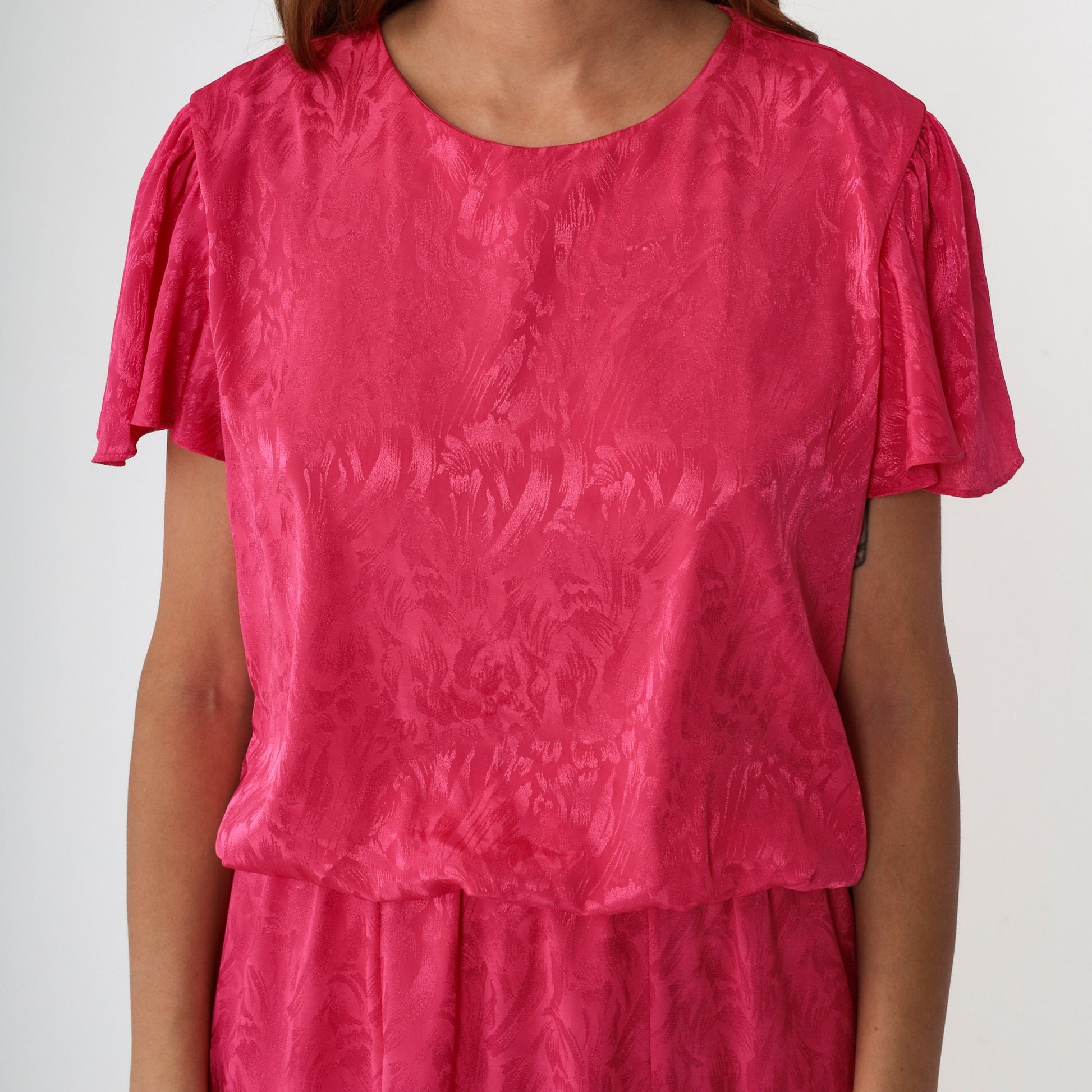 1970s Hot Pink Floral Embossed Midi Dress Flutter Sleeve High Waist Medium