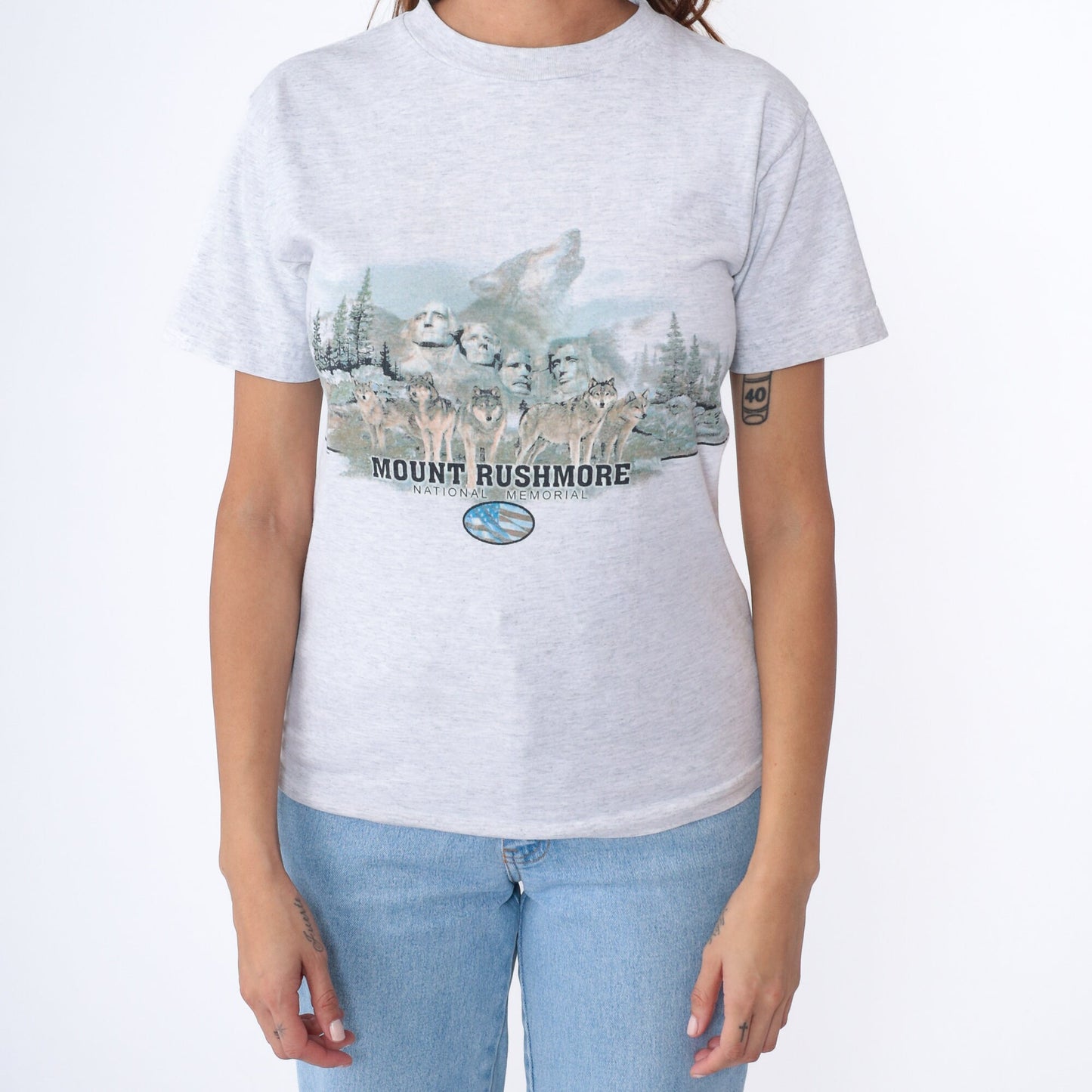 90s Mount Rushmore Wolf Pack Graphic Tee South Dakota Heather Grey Small