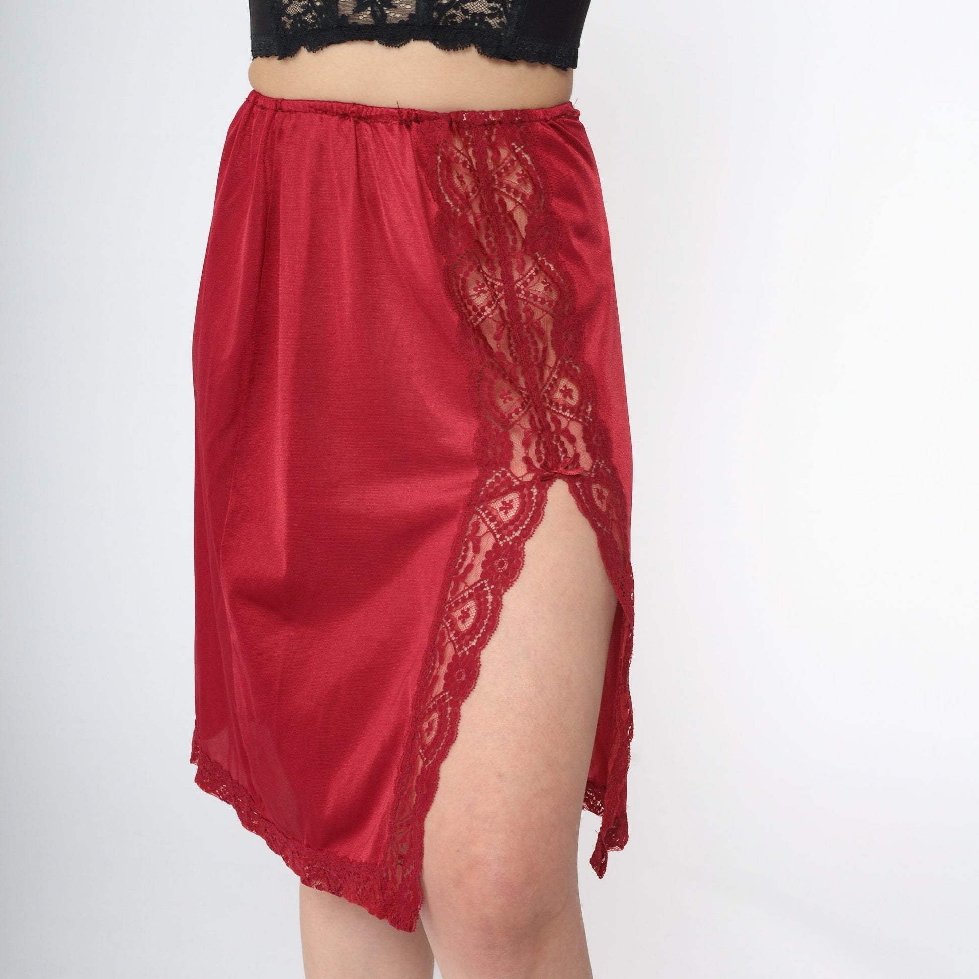 70s Vassarette Red Lace Half Slip Skirt High Waist Front Slit Medium