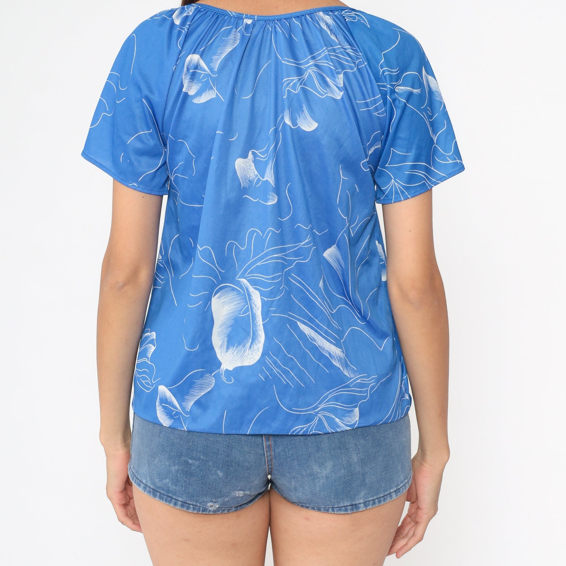 80s Blue Floral Keyhole Blouse Short Sleeve Tie Neck Medium