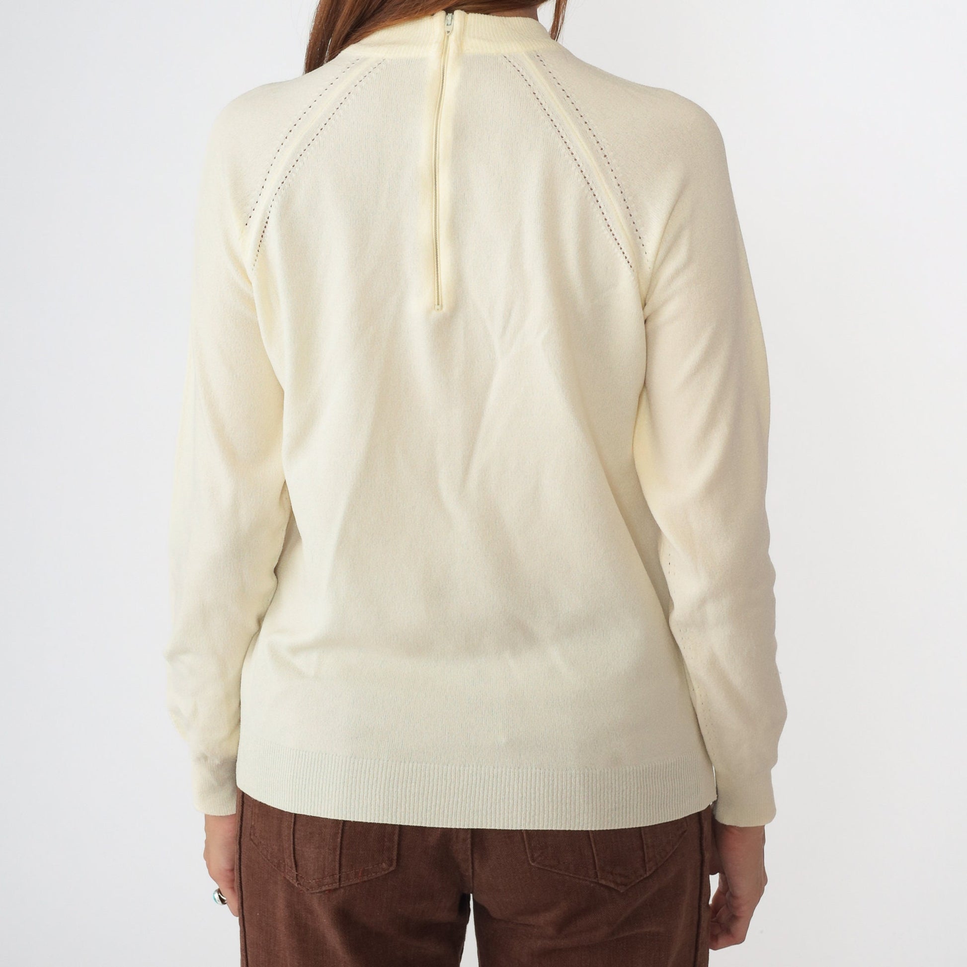 70s Cream Knit Raglan Sweater Rear Zipper Pullover Small Medium