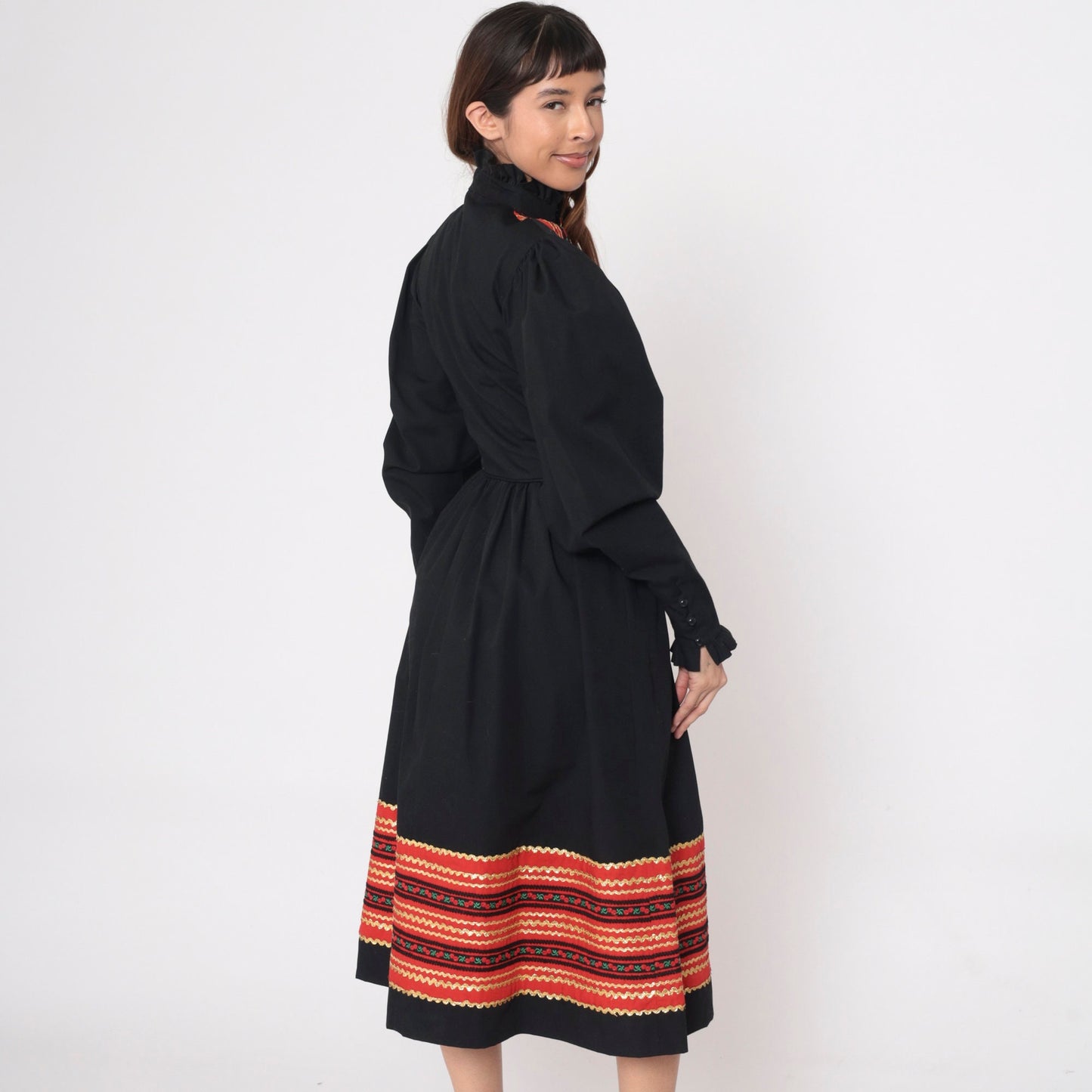 70s Black Floral Embroidered Midi Dress Leg Of Mutton Sleeve Gold Ric Rac Small