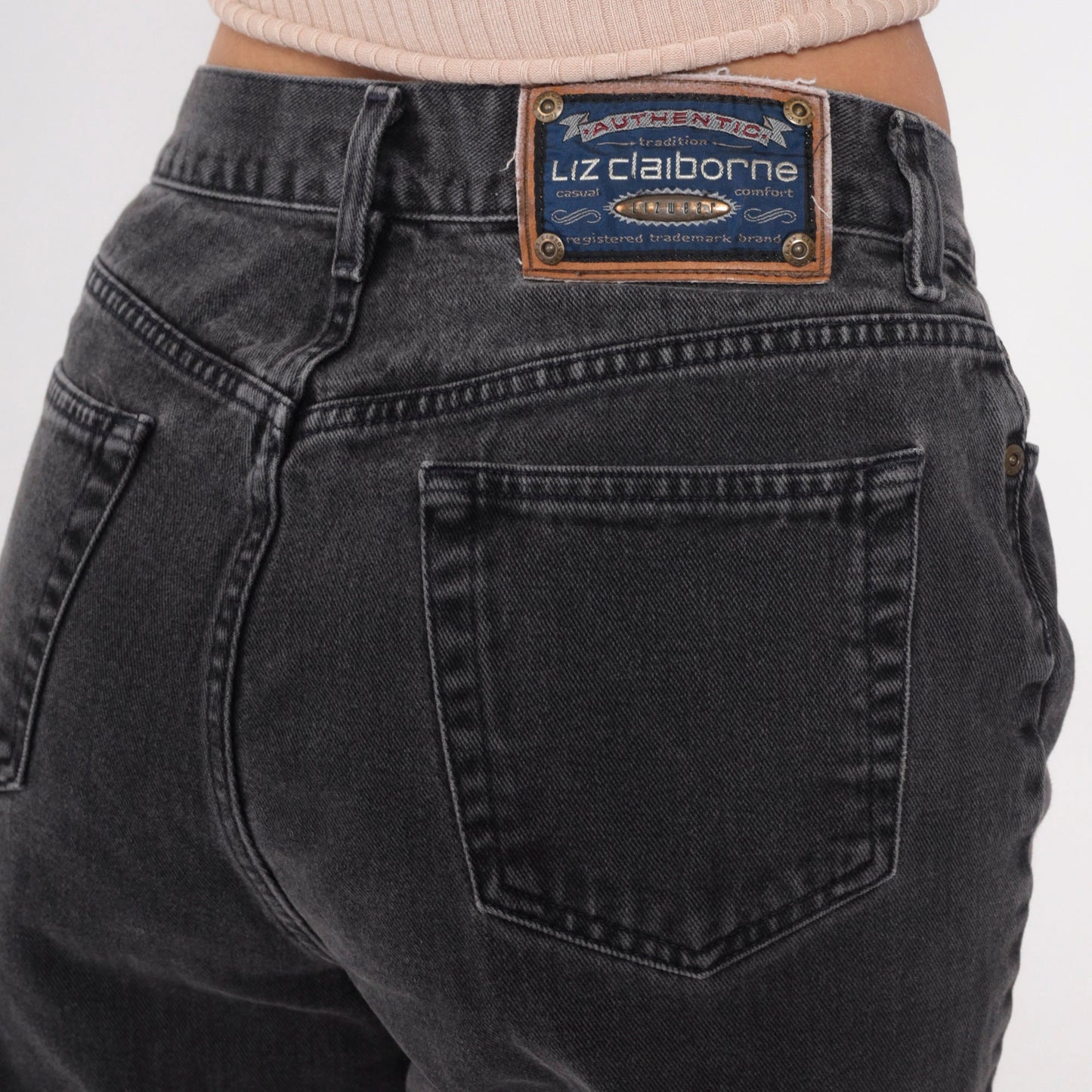 90s Liz Claiborne Faded Black Mom Jeans Tapered Mid Rise Denim Long Medium