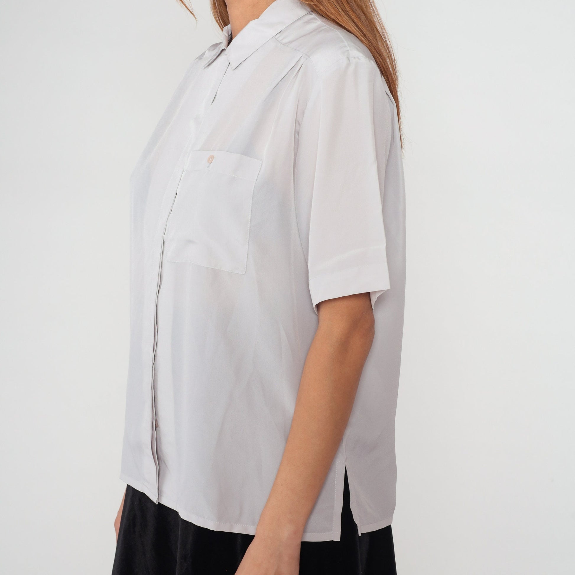 80s Pale Grey Button-Up Blouse Short Sleeve Collared Shirt Medium