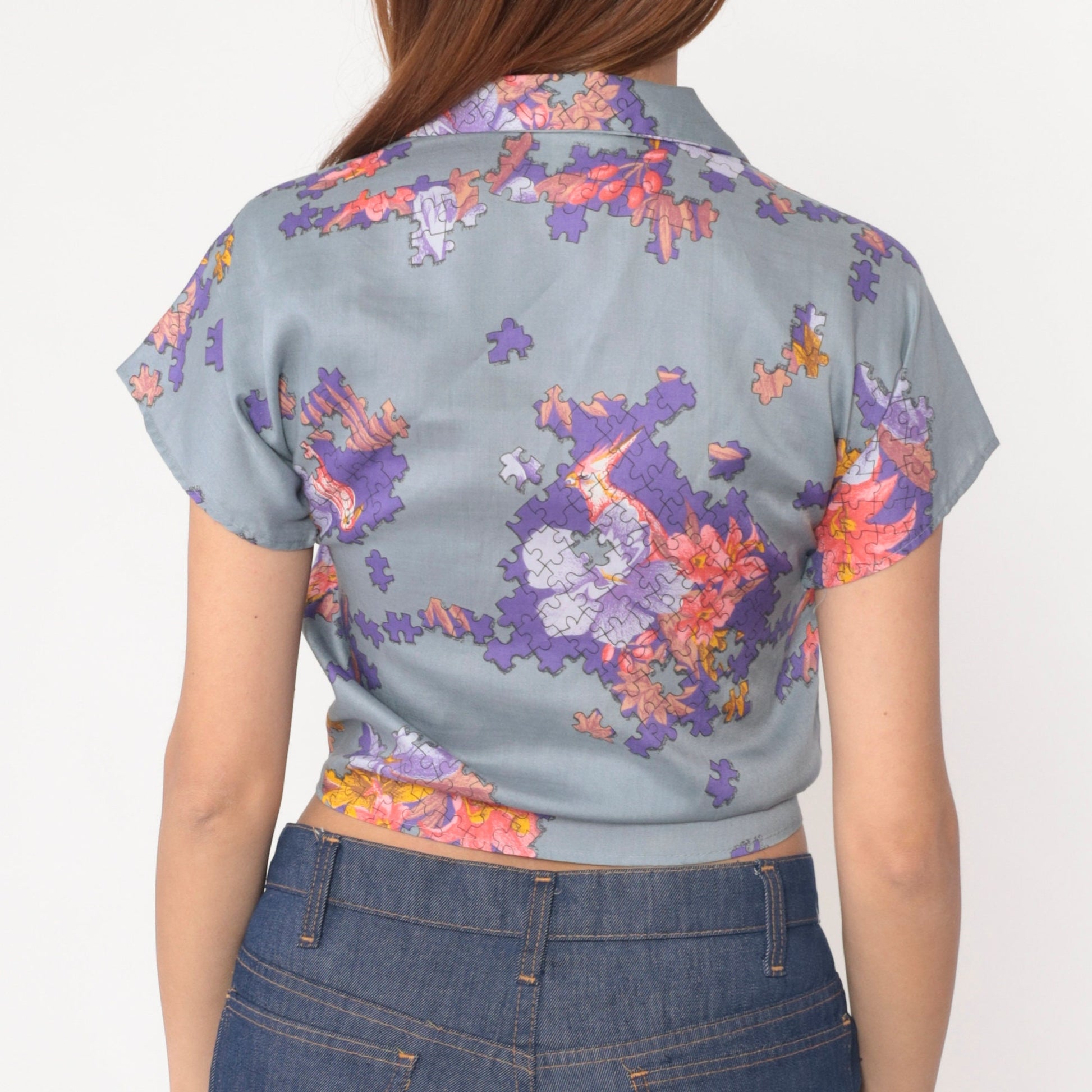 80s Tropical Bird Puzzle Pieces Tie Waist Shirt Grey Purple Rayon Small