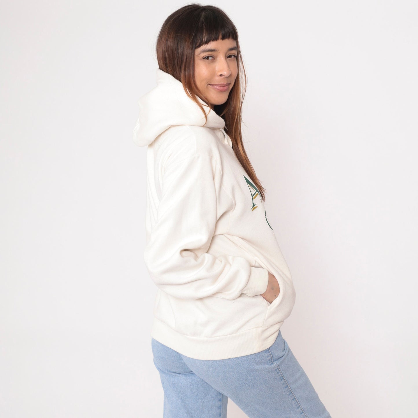 90s St. Paul Island Alaska Hooded Sweatshirt Cream Graphic Medium