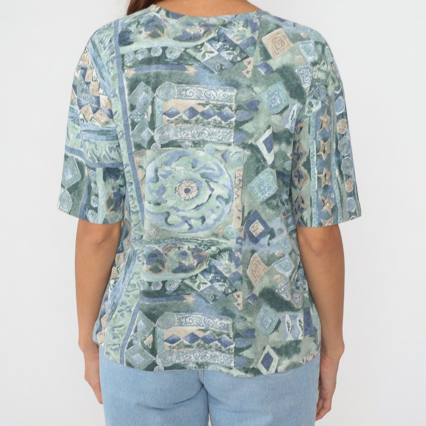 90s Abstract Geometric Diamond Medallion Print T-Shirt Medium