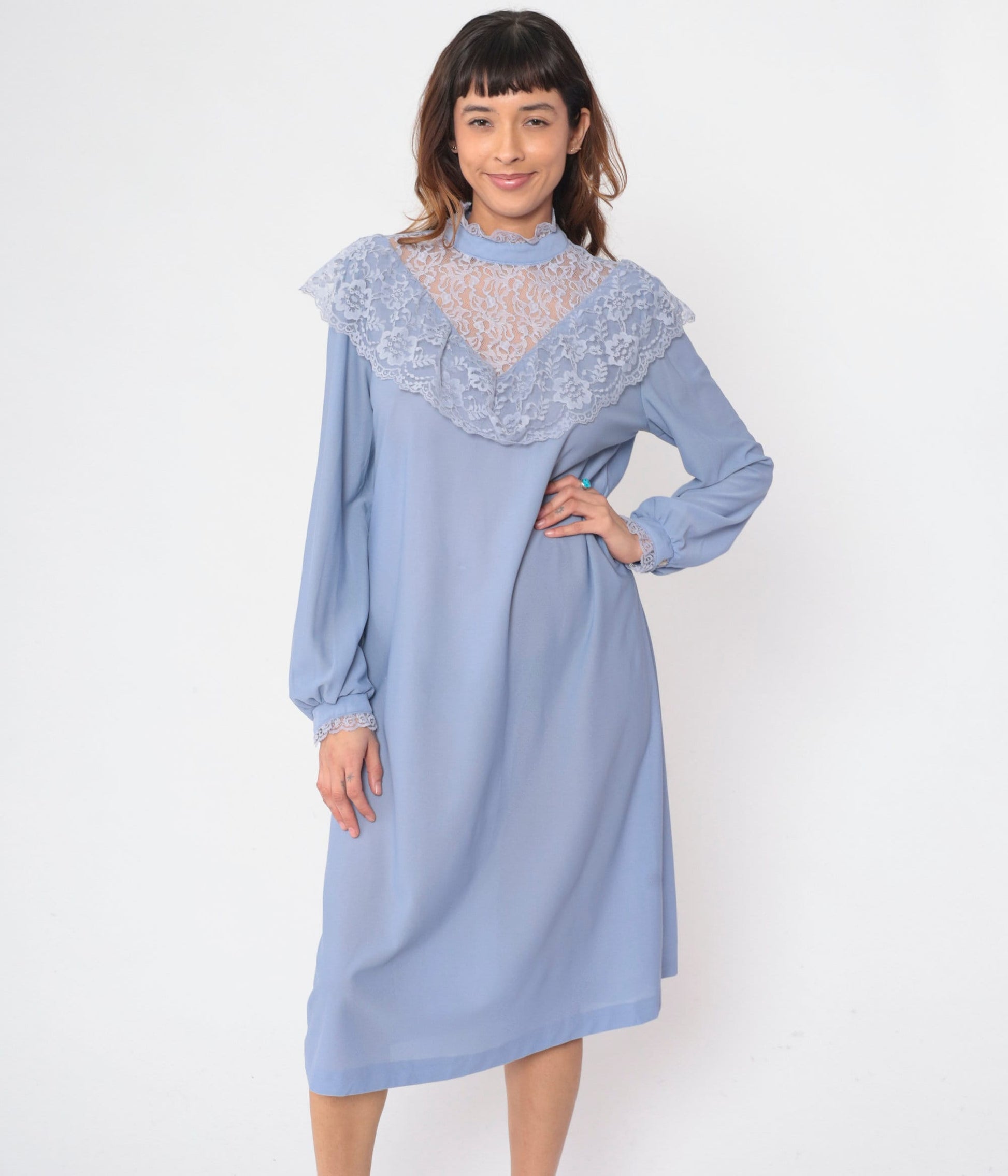 70s Jane Baar Lavender Lace Illusion Neckline Midi Dress Medium