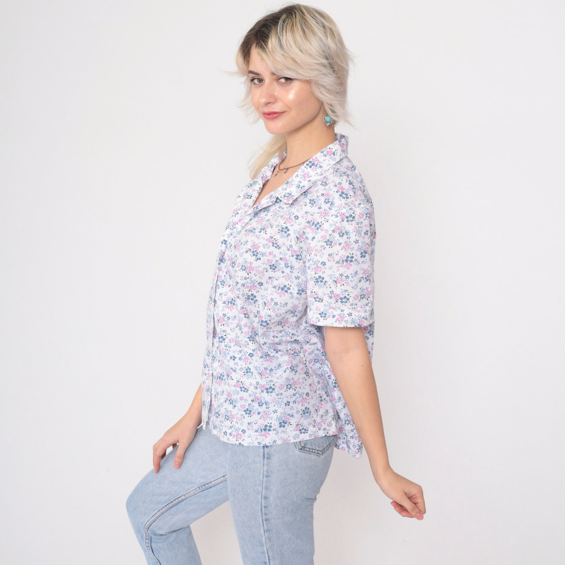 90s Blair White Floral Button Up Blouse Short Sleeve Collar Pink Blue Print Large