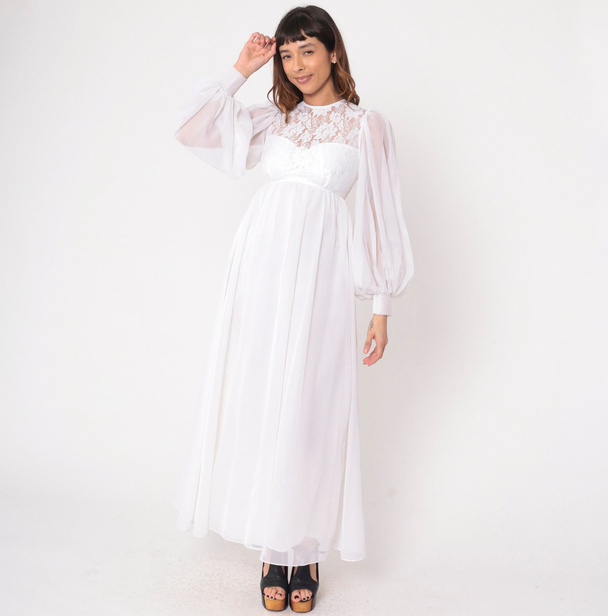 70s White Lace Maxi Wedding Dress Empire Waist Balloon Sleeve Sweetheart Neckline Extra Small