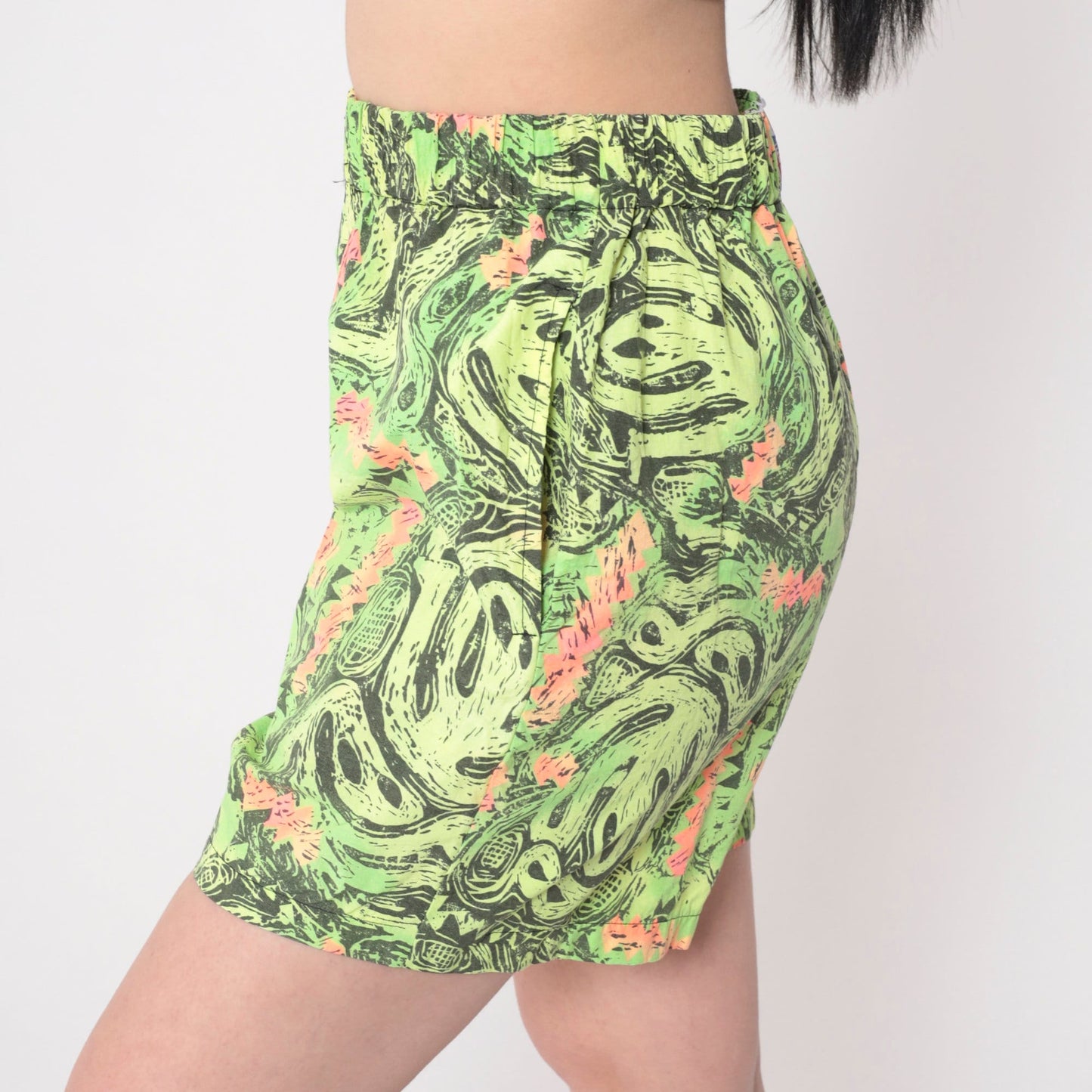 80s California Baggyz Neon Shorts Abstract Alien Print High Waist Medium
