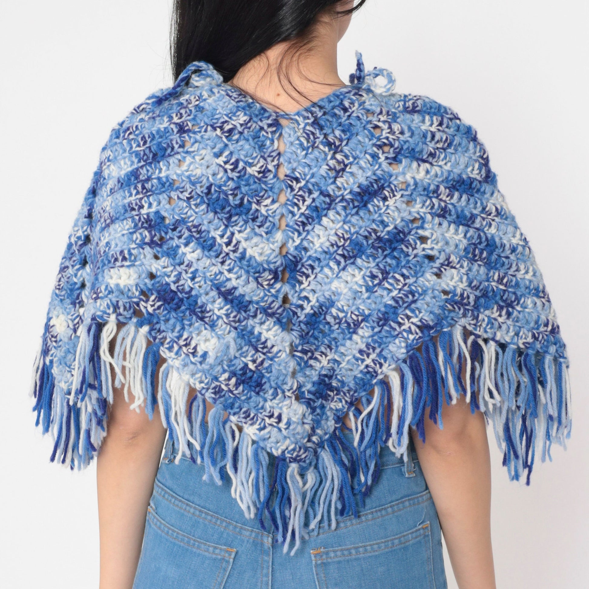 70s Blue White Knit Poncho Fringe Cutout Cropped Cape Extra Small XS