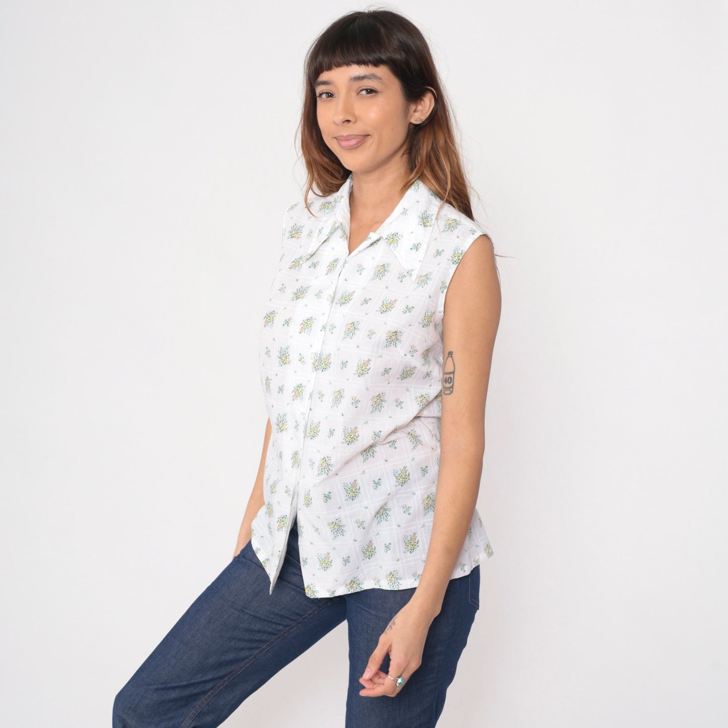 70s Floral Button-Up Tank Top White Wildflower Print Dagger Collar Medium