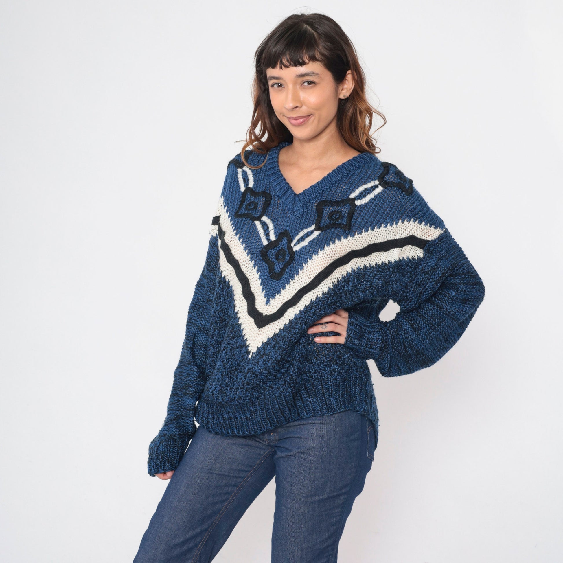 90s Embroidered Floral Knit Sweater Blue Black Chevron Stripe Extra Large