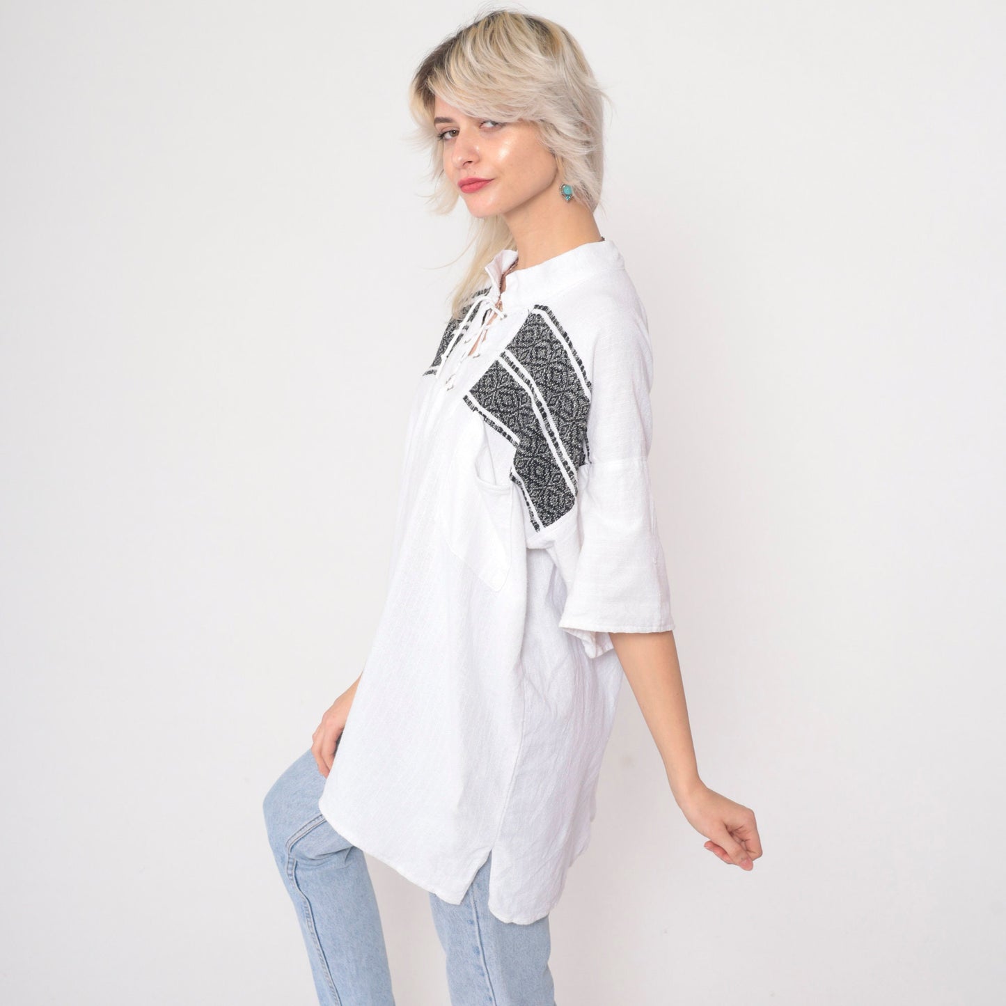 90s White Tunic Top Lace-Up Neckline Black Embroidery Short Sleeve Extra Large