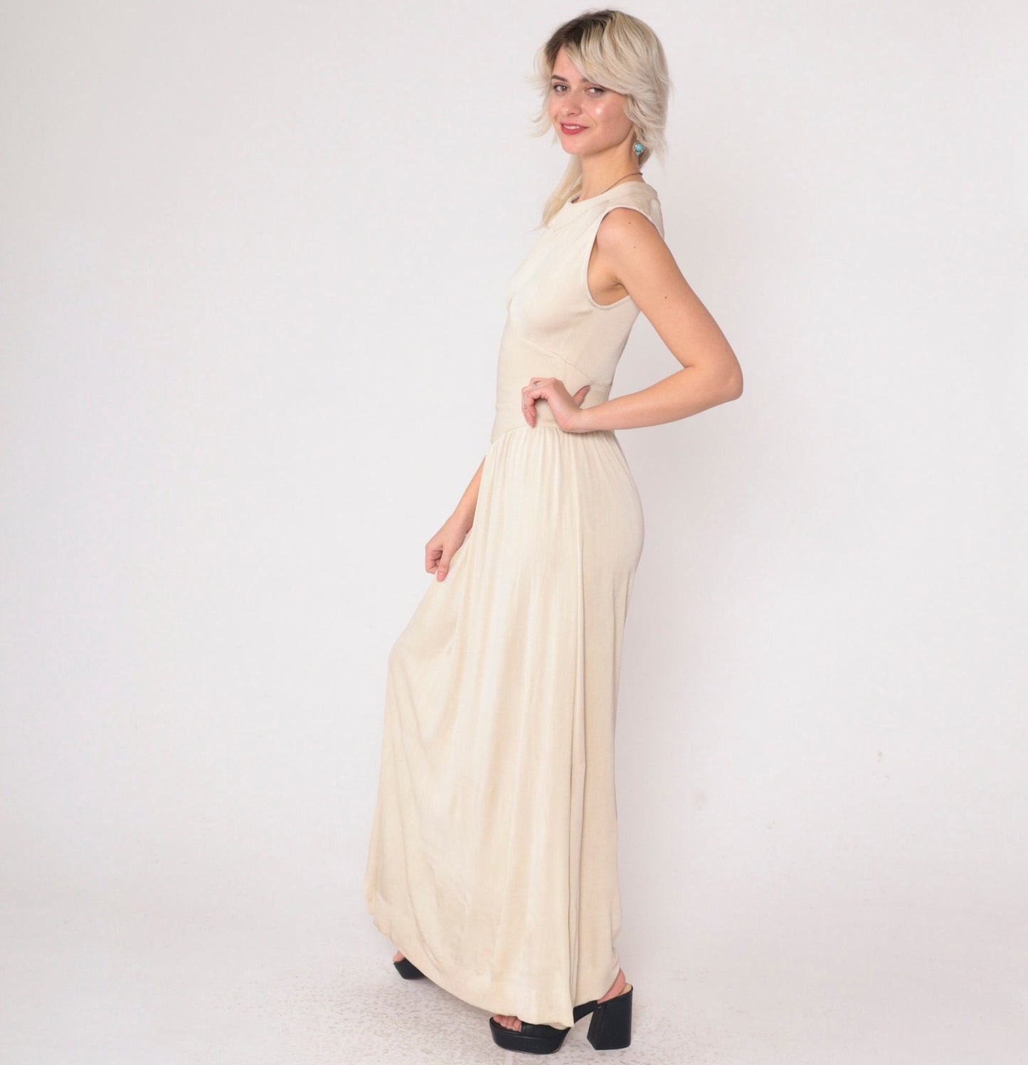 1970s Beige Asymmetrical Chevron Maxi Dress High Neck Sleeveless Small